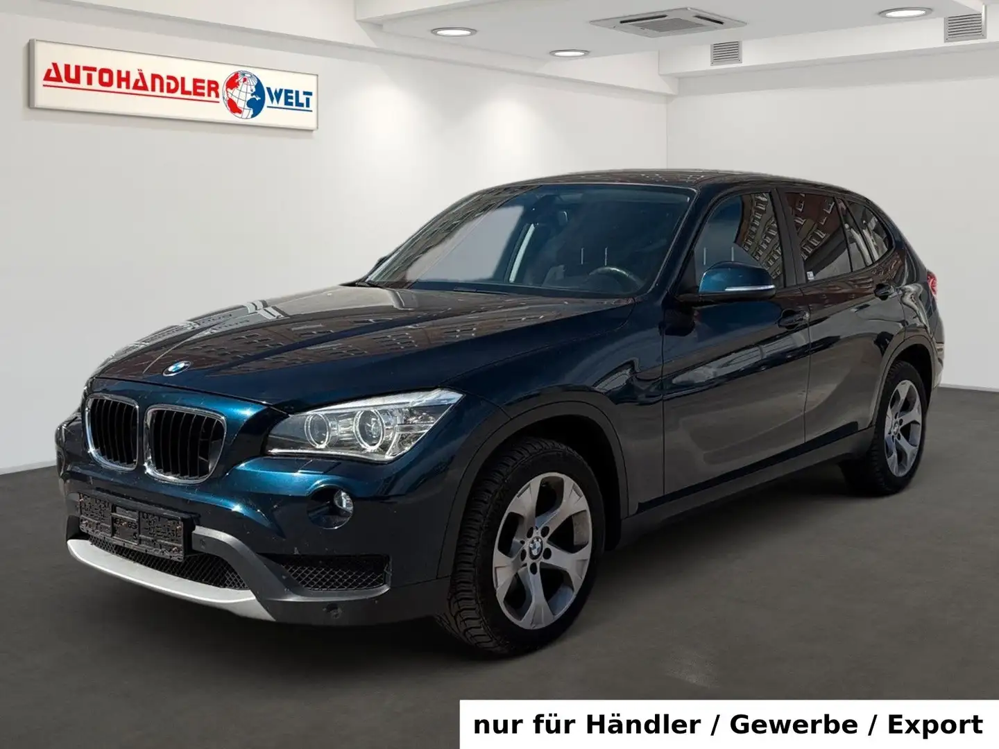 BMW X1 xDrive 20i Automatik AAC Xenon Navi PDC Blau - 1