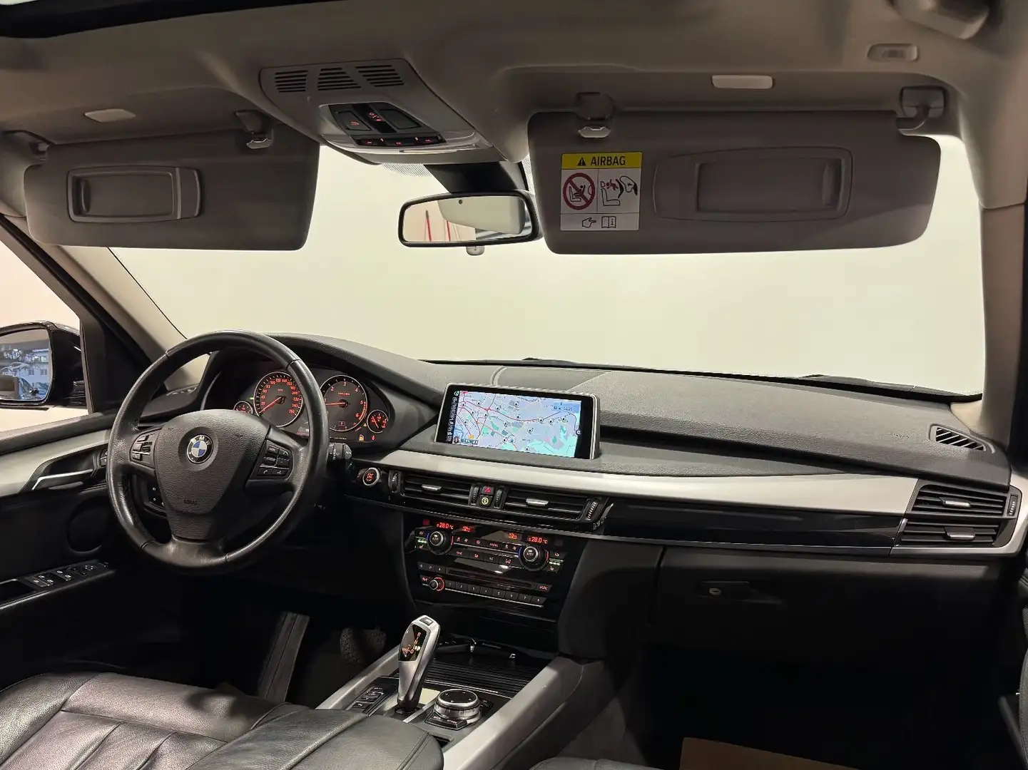 BMW X5 xDrive 30d|PANO|AHK|1-HAND|TOTW| Gris - 2