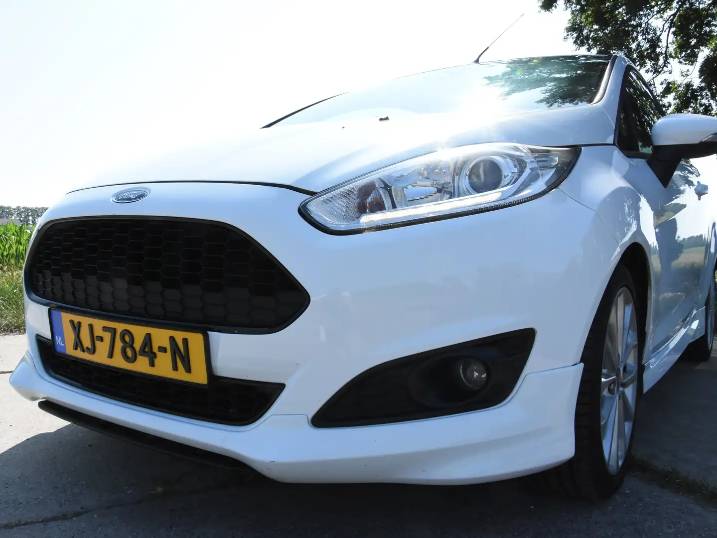 Ford Fiesta Fiesta 1.0 EcoB. Sport Blanc - 2