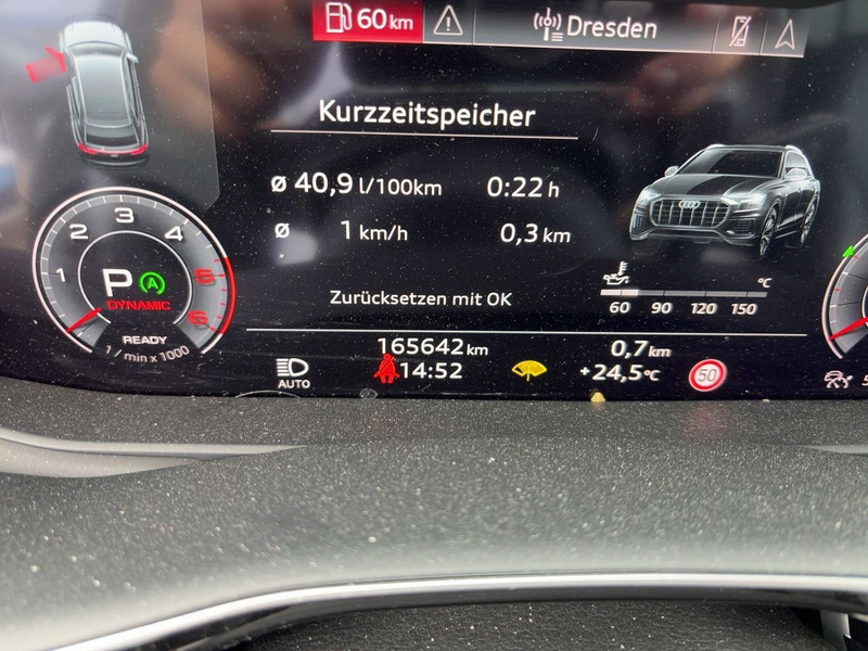 Audi Q8 50 TDI Q. Kamera AHZV Navi Matrix LED — photo 11