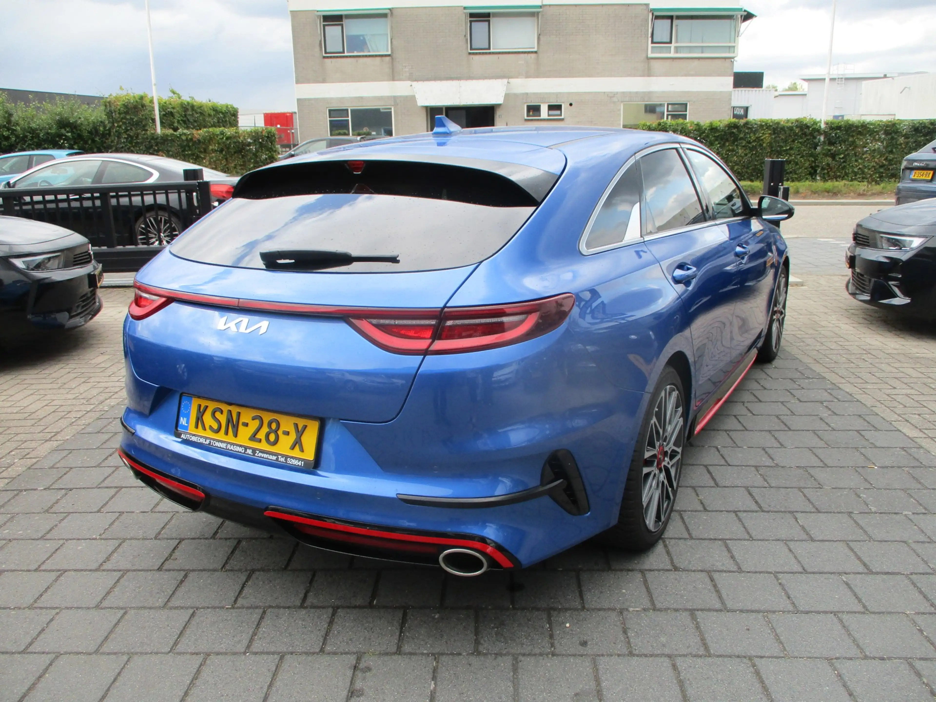 Kia ProCeed / pro_cee'd PROCEED,150 kw,204 pk 1.6 T-GDI GT — photo 2