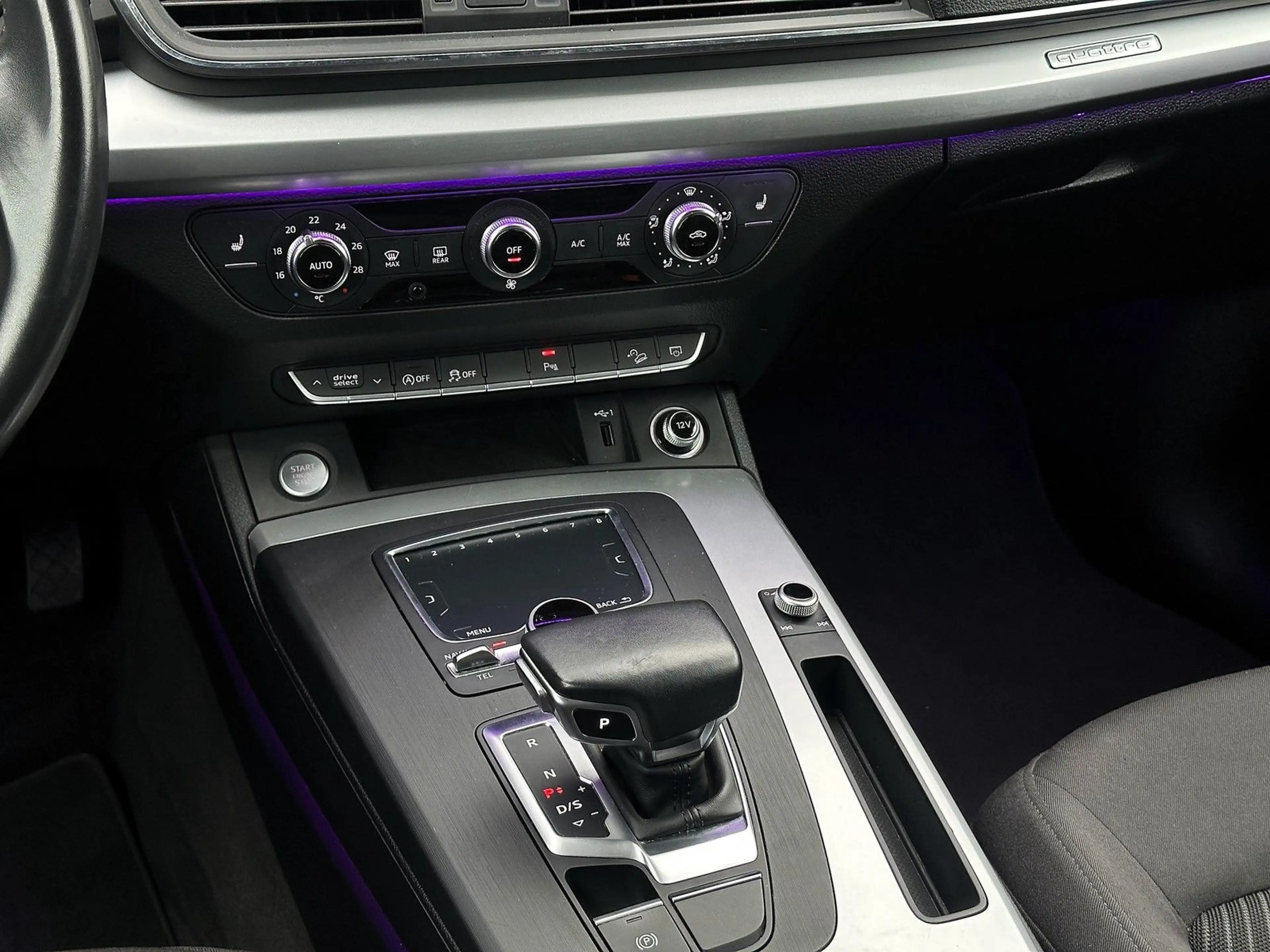 Audi Q5 40 TDI quattro basis HEAD-UP D./KNDNAUFTRAG — photo 13