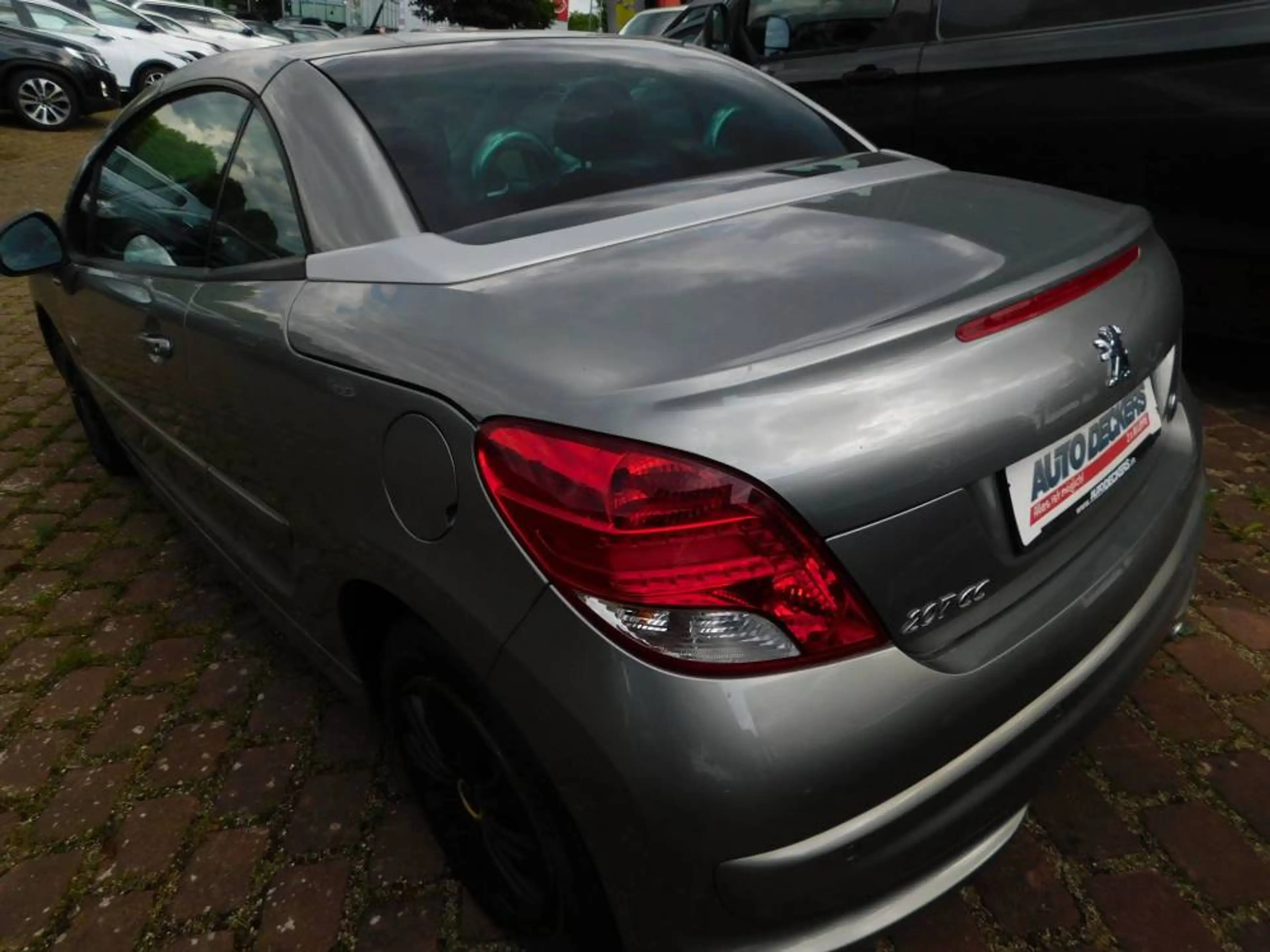 Peugeot 207 CC 1,6 — photo 4
