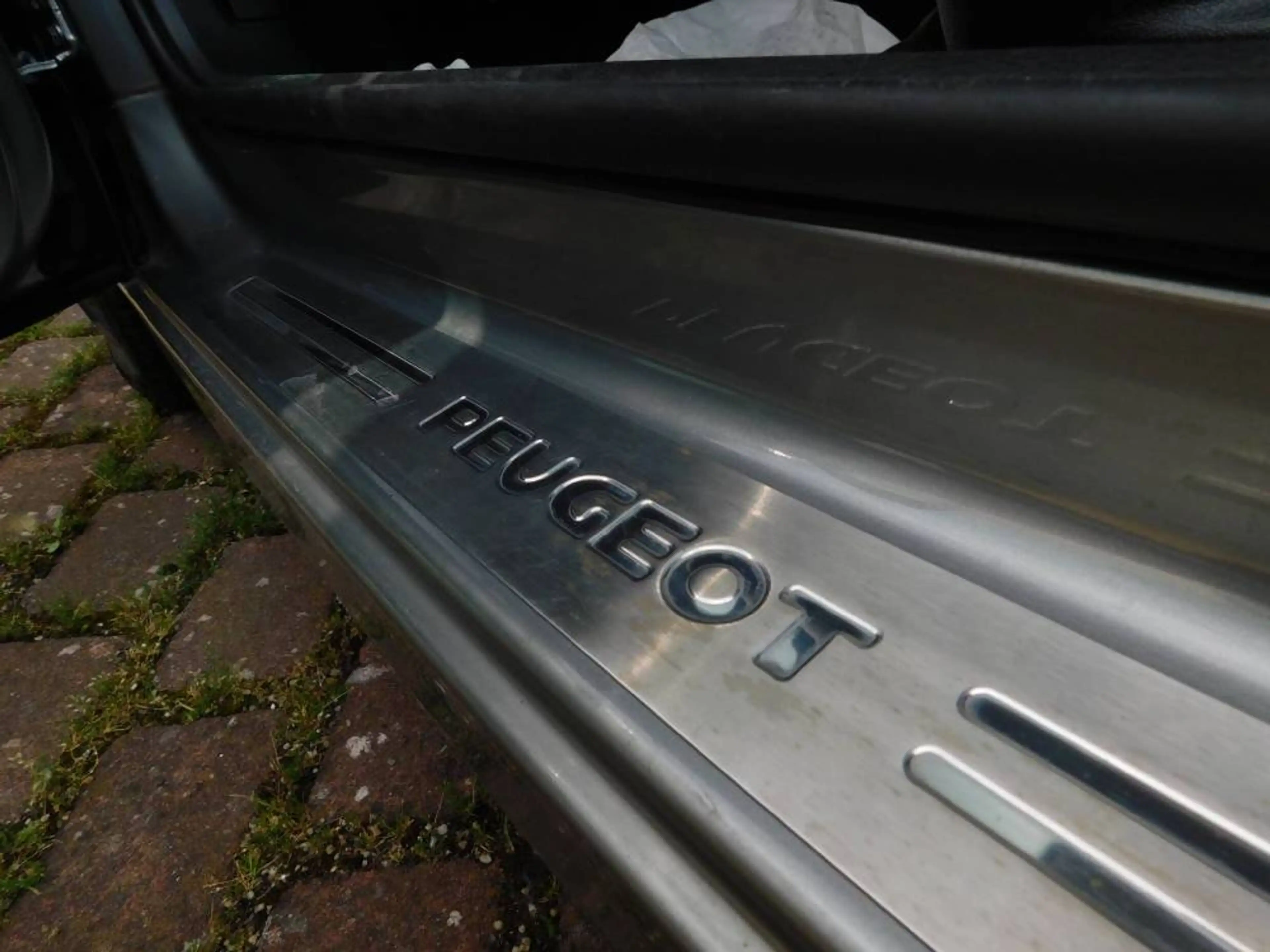 Peugeot 207 CC 1,6 — photo 15