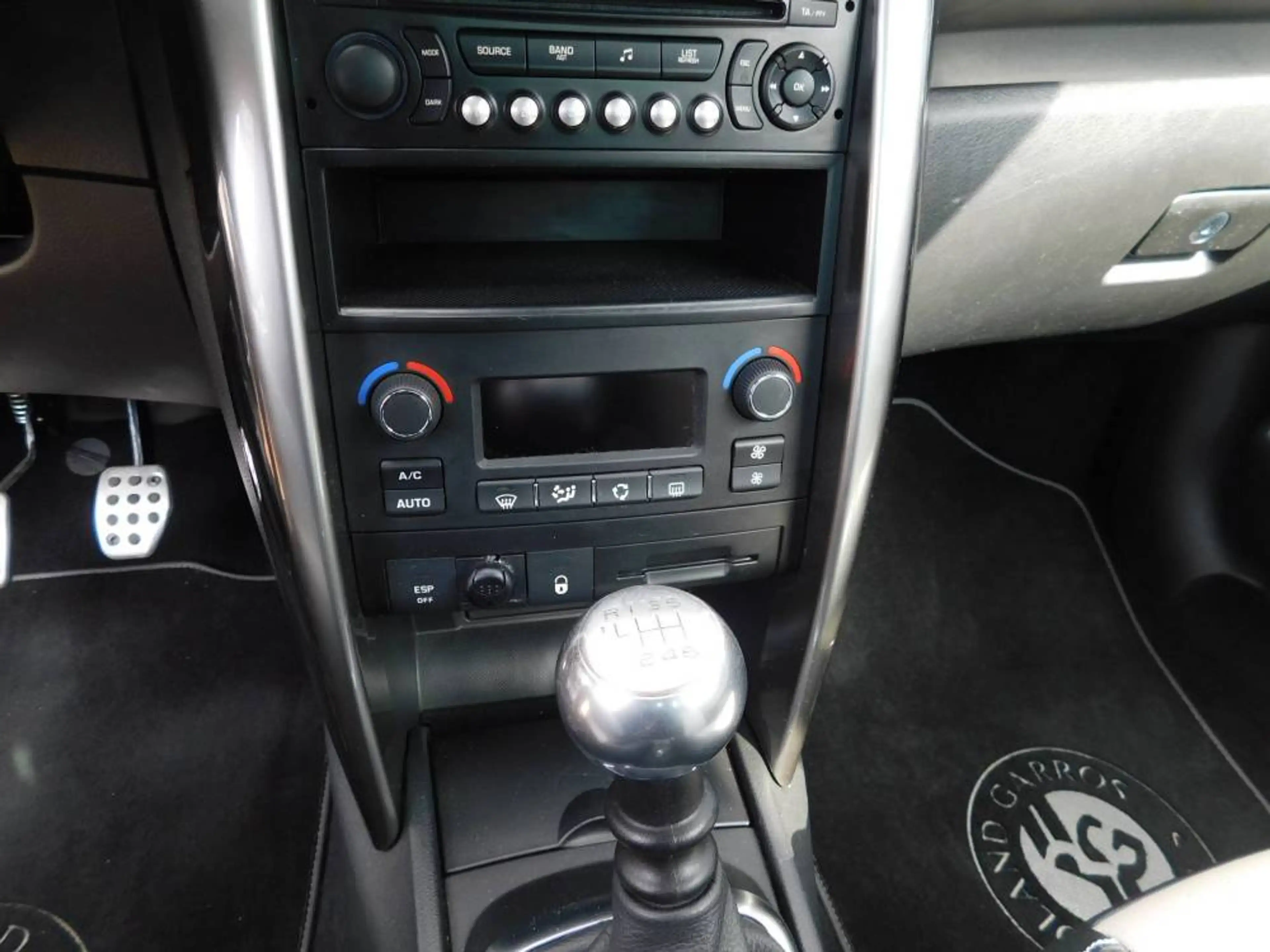 Peugeot 207 CC 1,6 — photo 9