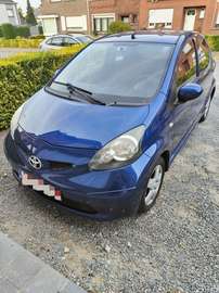 1.0i VVT-i Blue