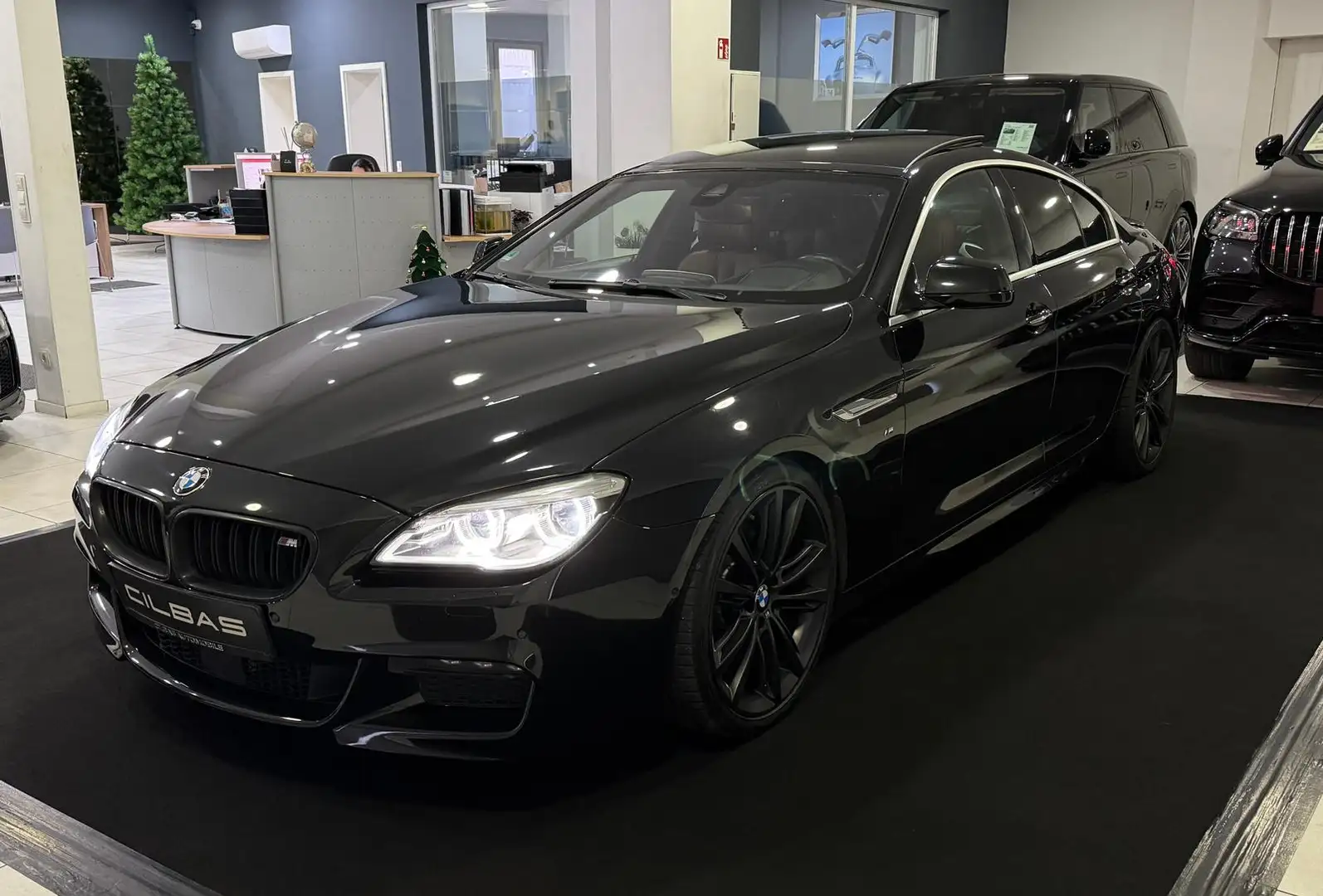 BMW 640 640 Gran Coupe M-Sport *PANO*360*SOFT*HUD*H&K* Noir - 2