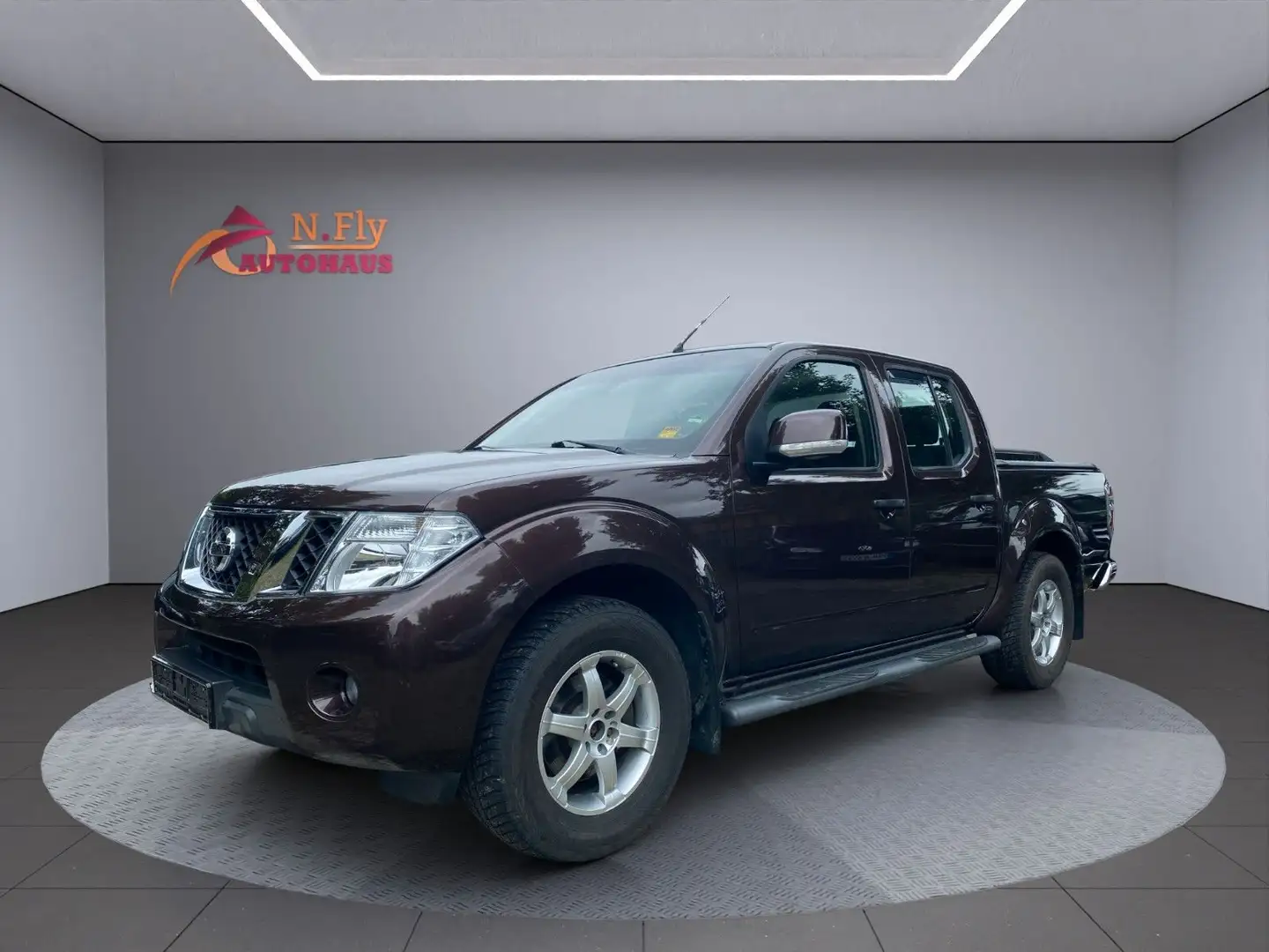 Nissan Navara Pickup Double Cab SE 4X4*Ahk*Automatik*SH Brun - 1