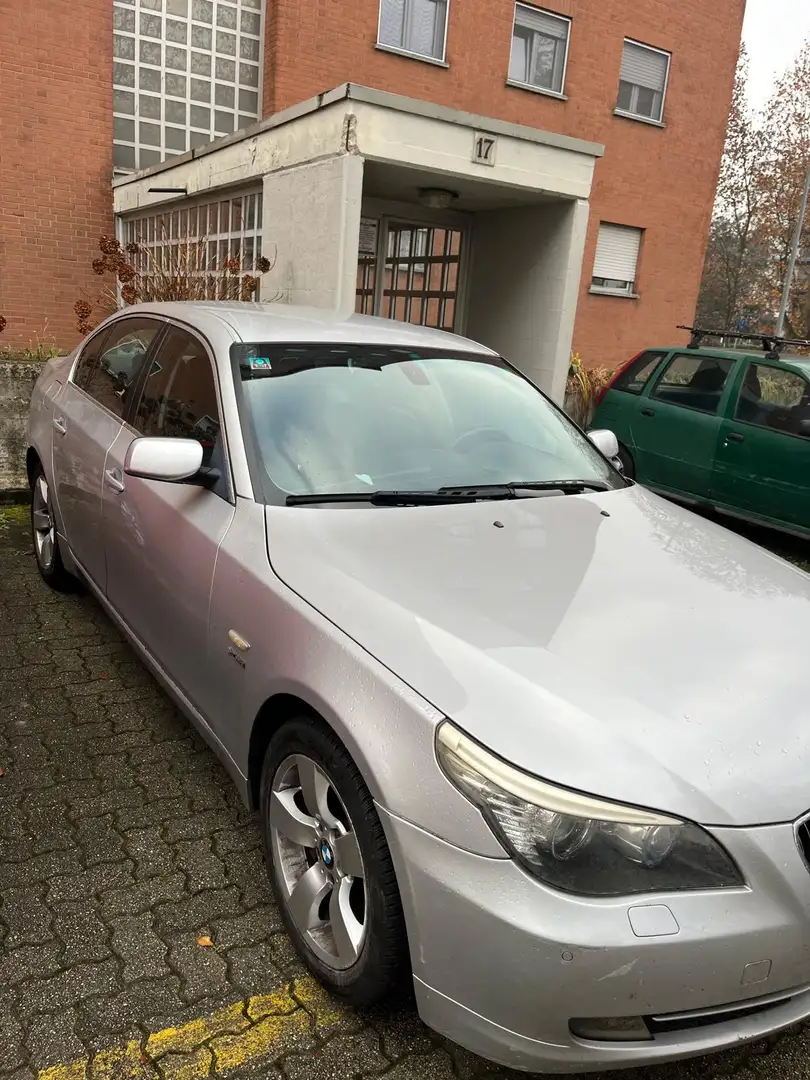 BMW 530 Serie 5 E60 2007 Berlina 530d xdrive Futura Argento - 1