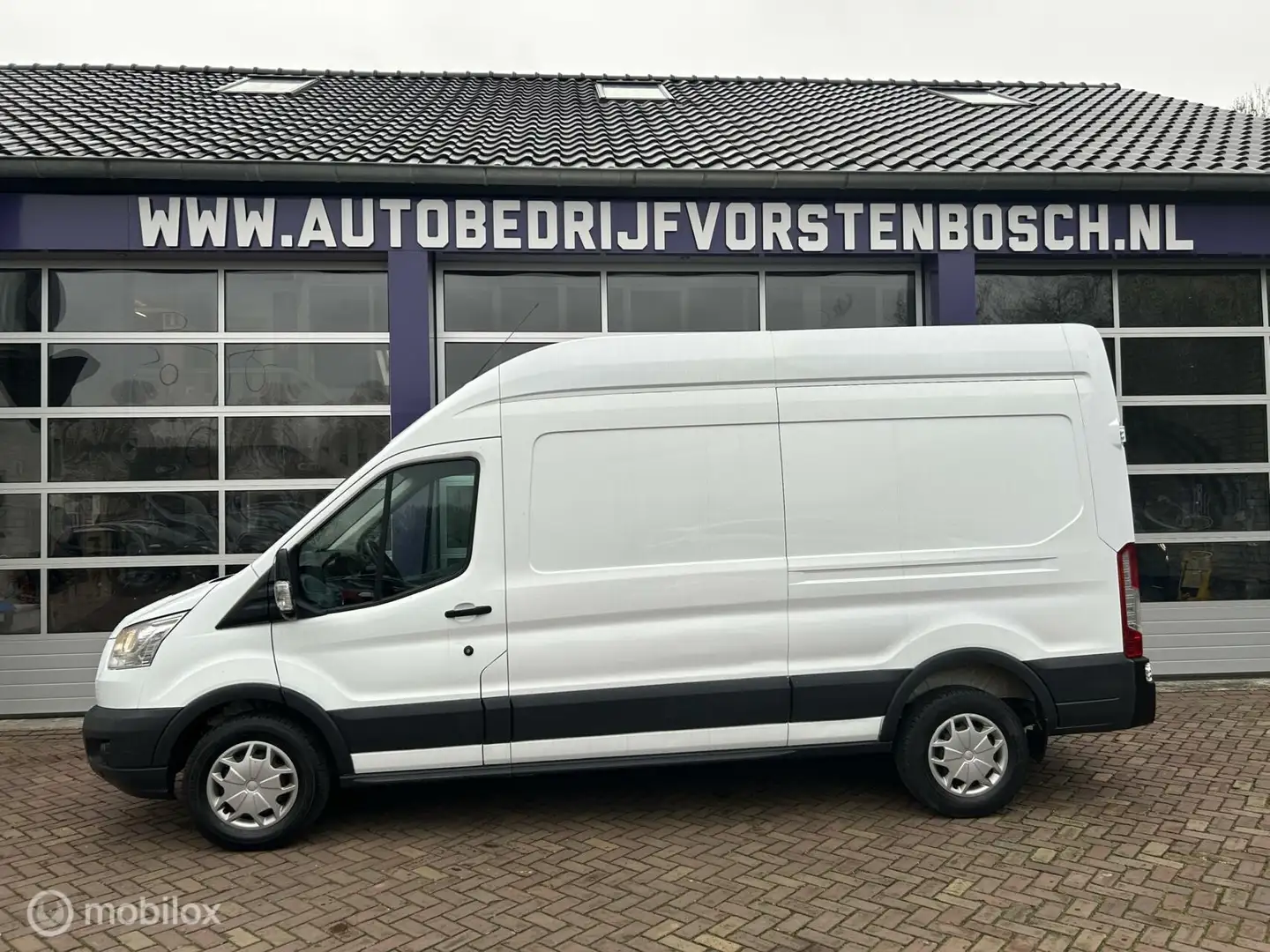 Ford Transit 350 2.0 TDCI L3H2 Ambiente * AIRCO * 3 PERS * Wit - 2