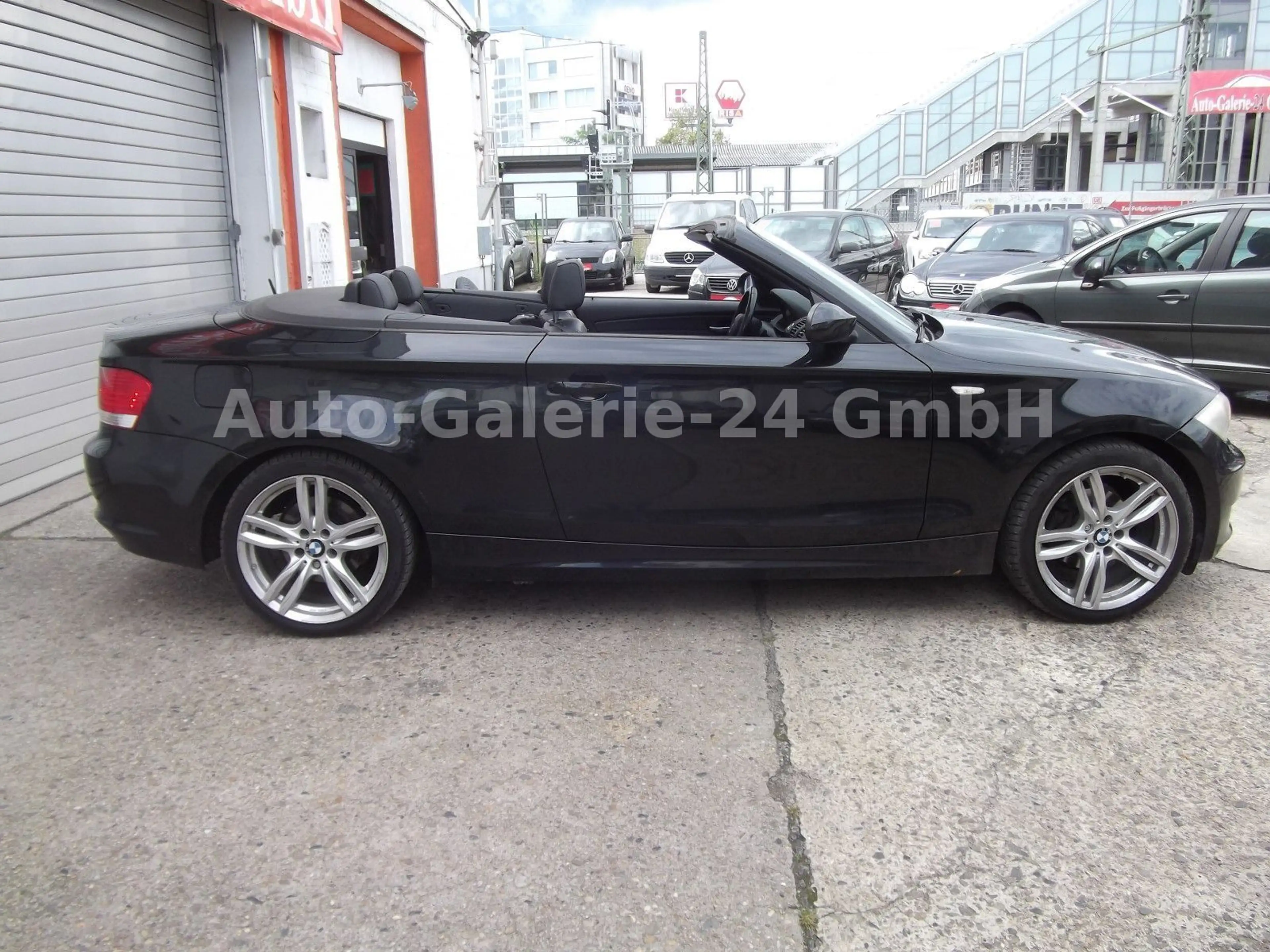 BMW 118 i Cabrio — photo 8