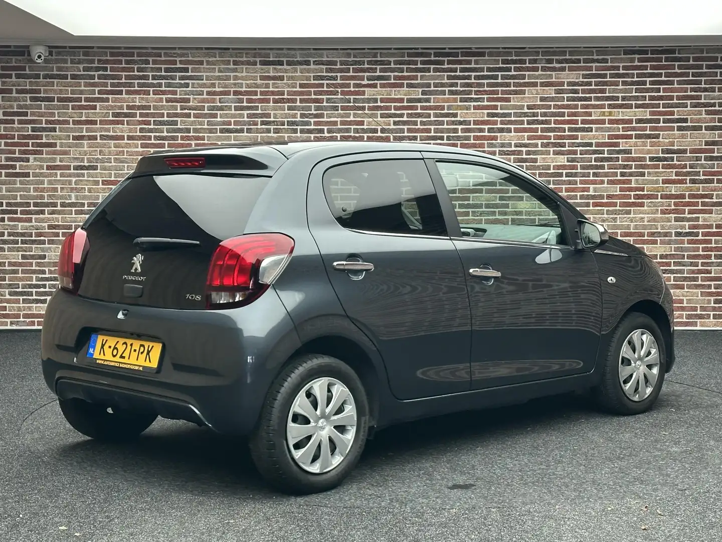 Peugeot 108 1.0 e-VTi Allure Airco Camera Cruise Šedá - 2