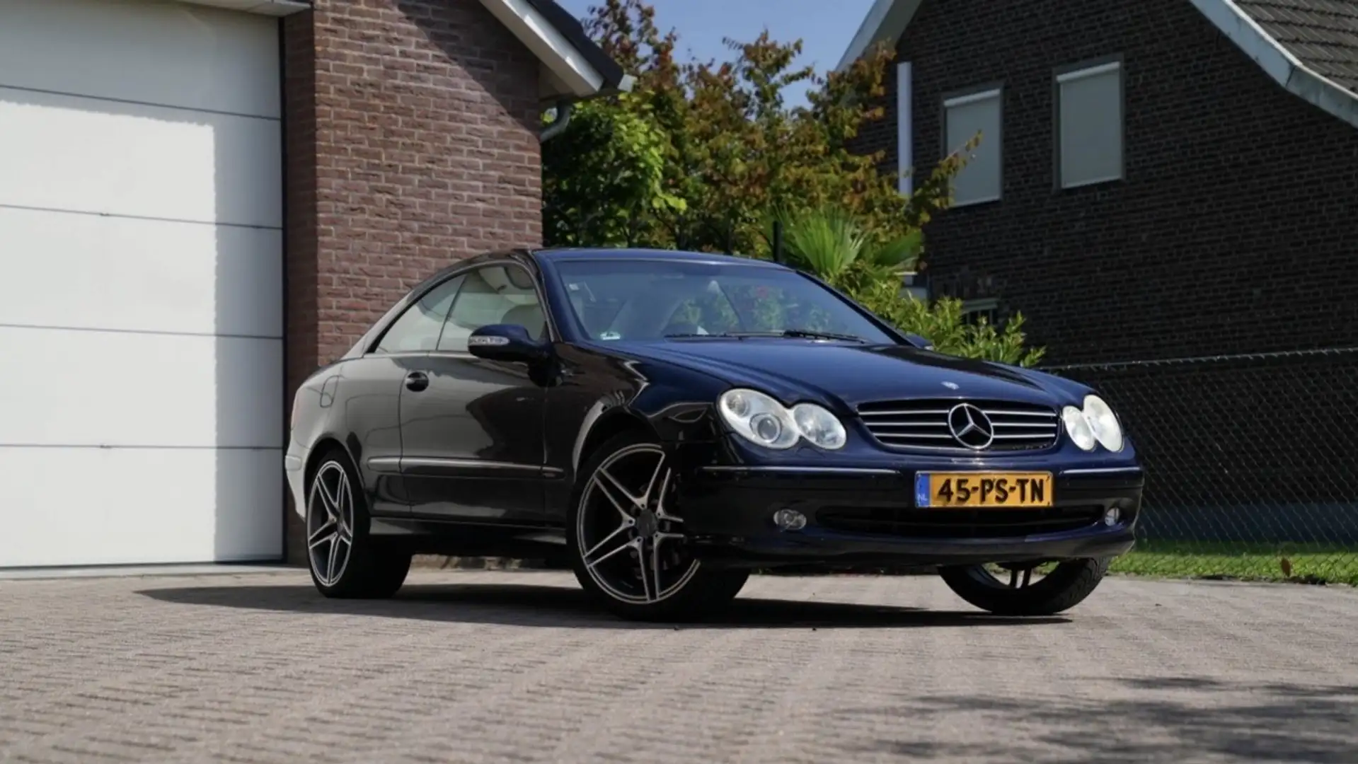 Mercedes-Benz CLK 240 Elegance Blau - 1