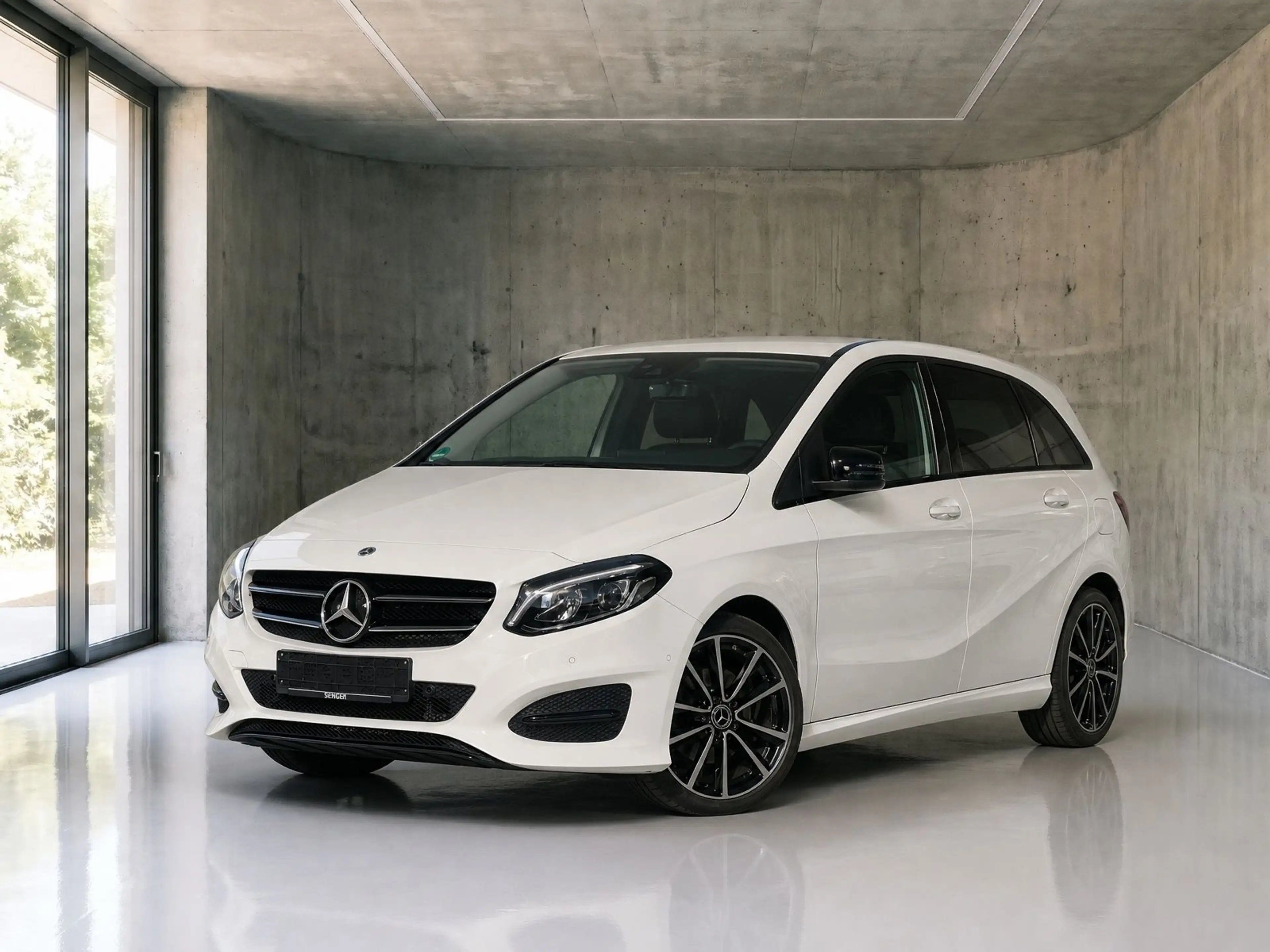 Mercedes-Benz B 200 Urban Style Edition*Automatik*RFK*Navi*LED