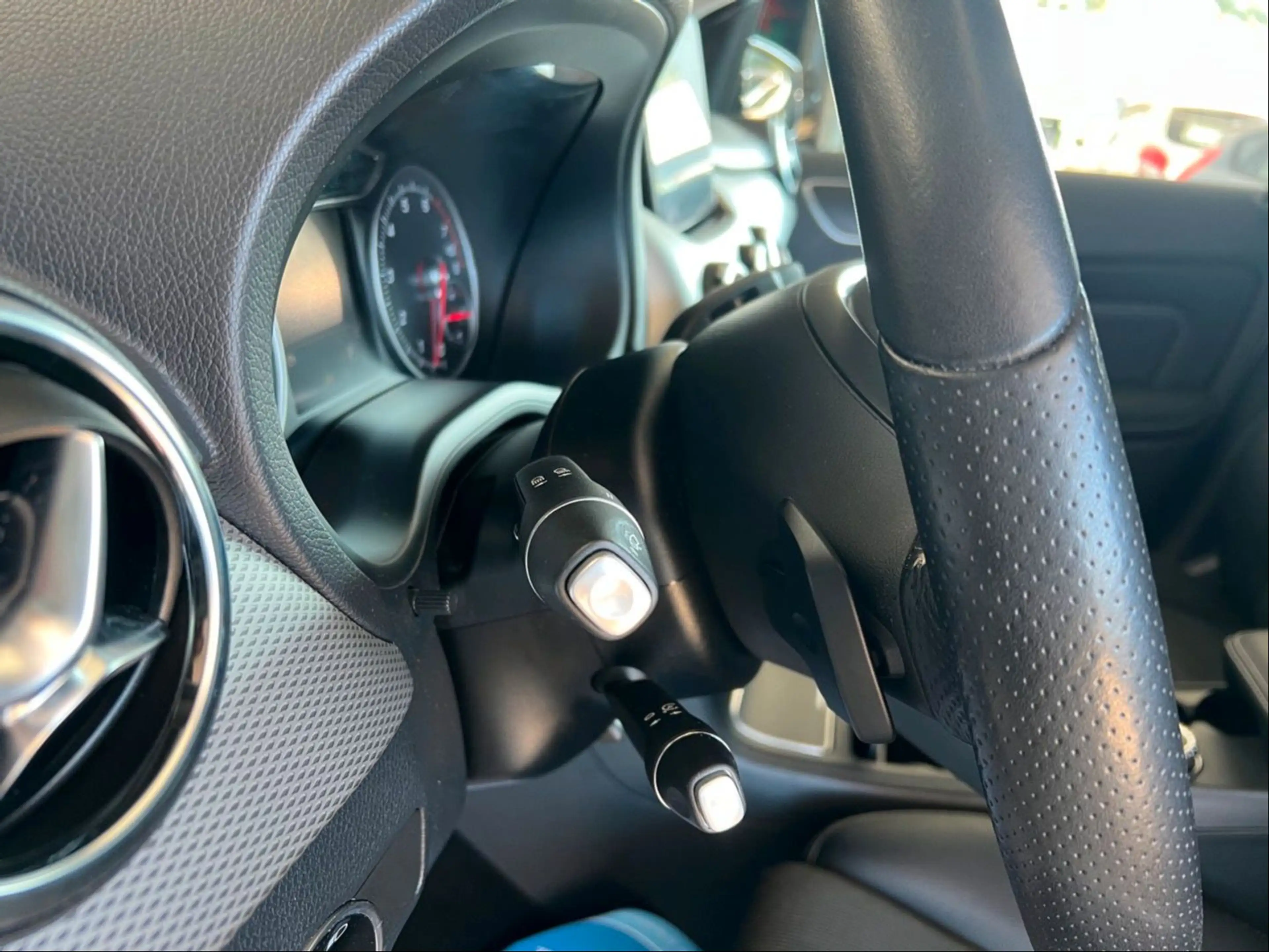 Mercedes-Benz B 200 Urban Style Edition*Automatik*RFK*Navi*LED — photo 13