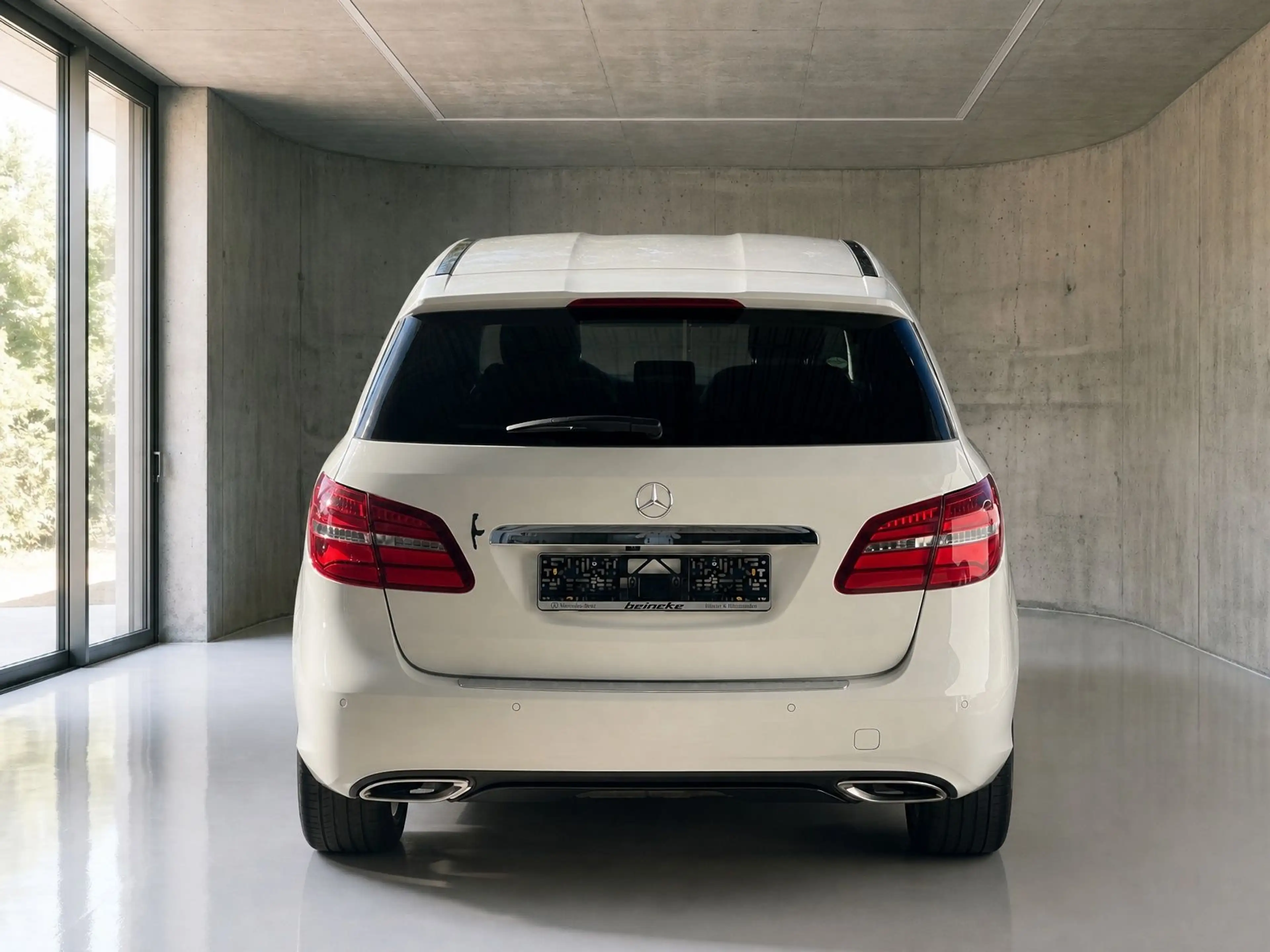 Mercedes-Benz B 200 Urban Style Edition*Automatik*RFK*Navi*LED — photo 5