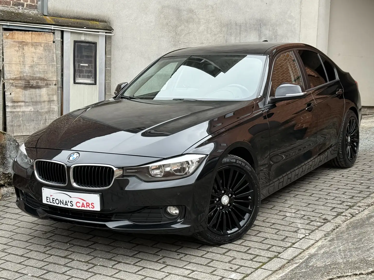 BMW 318 d. *** TOP CONDITION *** Noir - 1