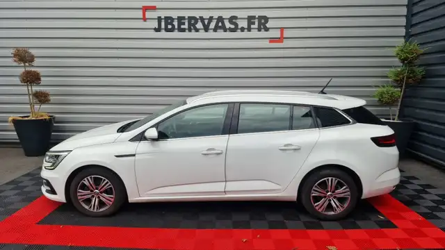 Renault IV BLUE DCI 115 EDC EVOLUTION