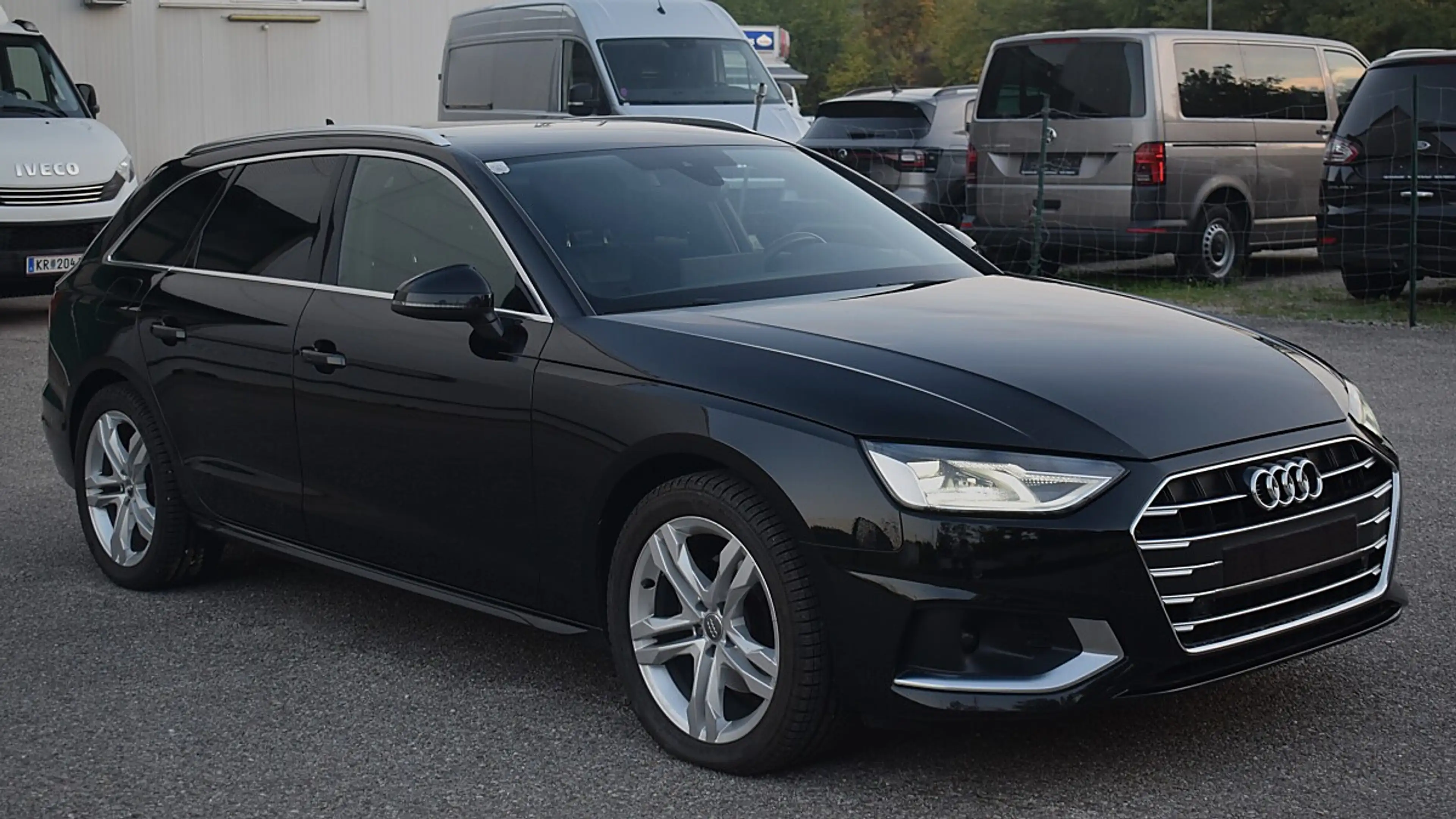 Audi A4 30 2.0 TDI advanced (EURO 6d) — photo 3