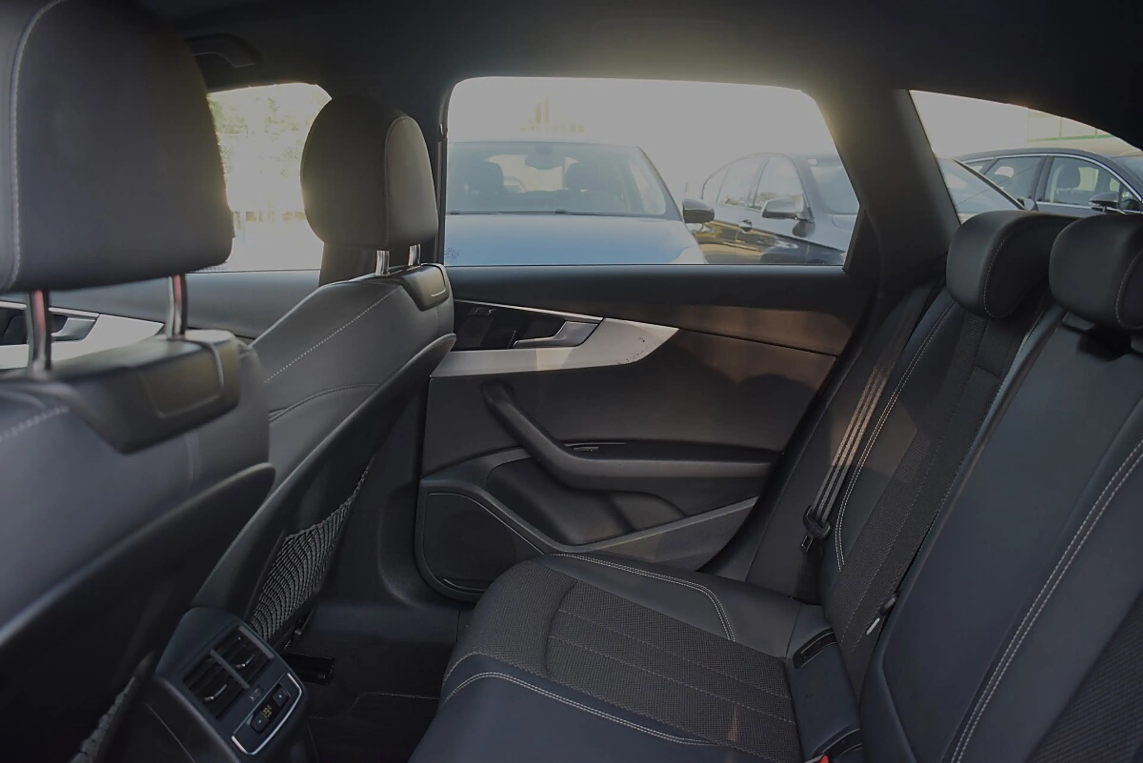 Audi A4 30 2.0 TDI advanced (EURO 6d) — photo 10