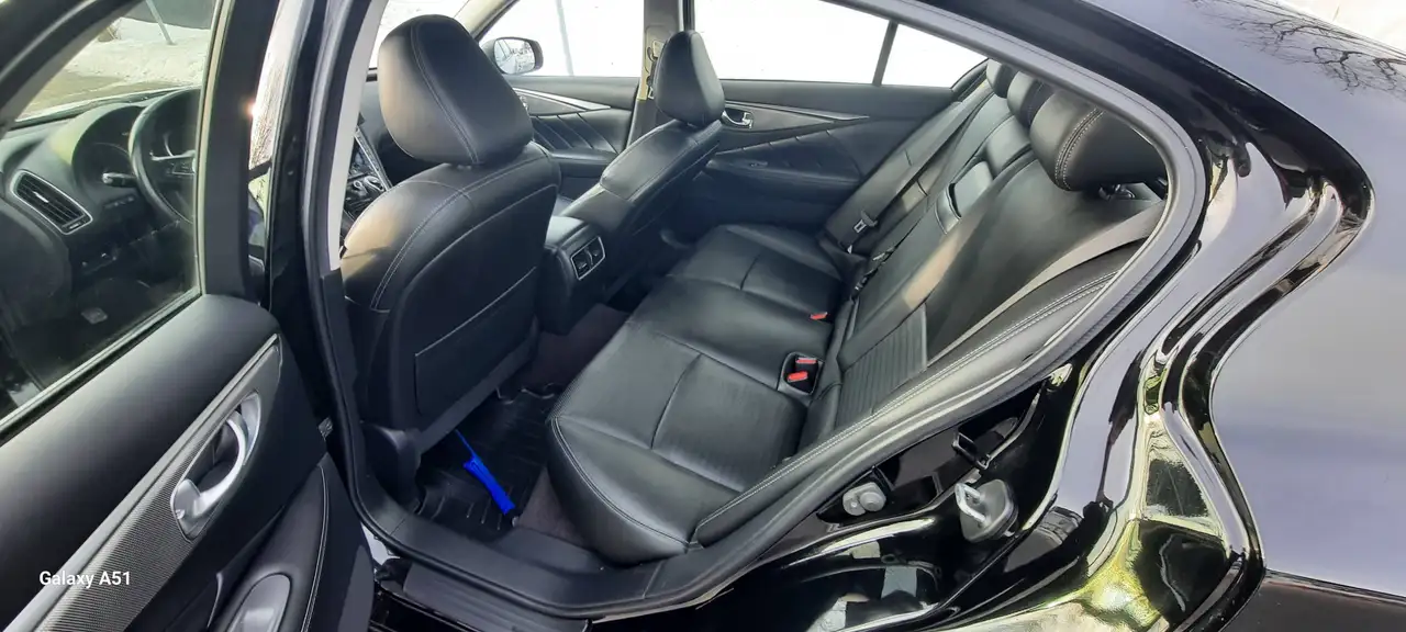 Infiniti Q50 снимка Infiniti Q50