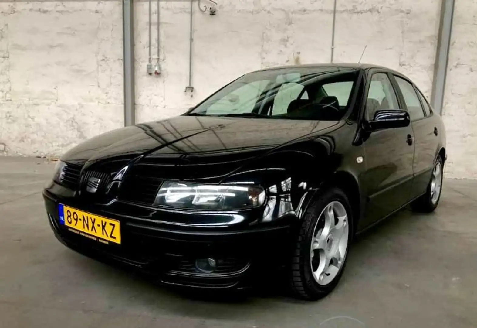 SEAT Toledo 1.6-16V Sport Czarny - 1