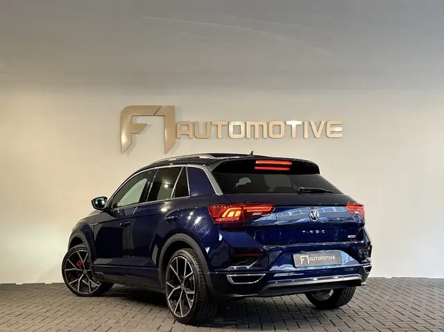 Volkswagen T-Roc view 4