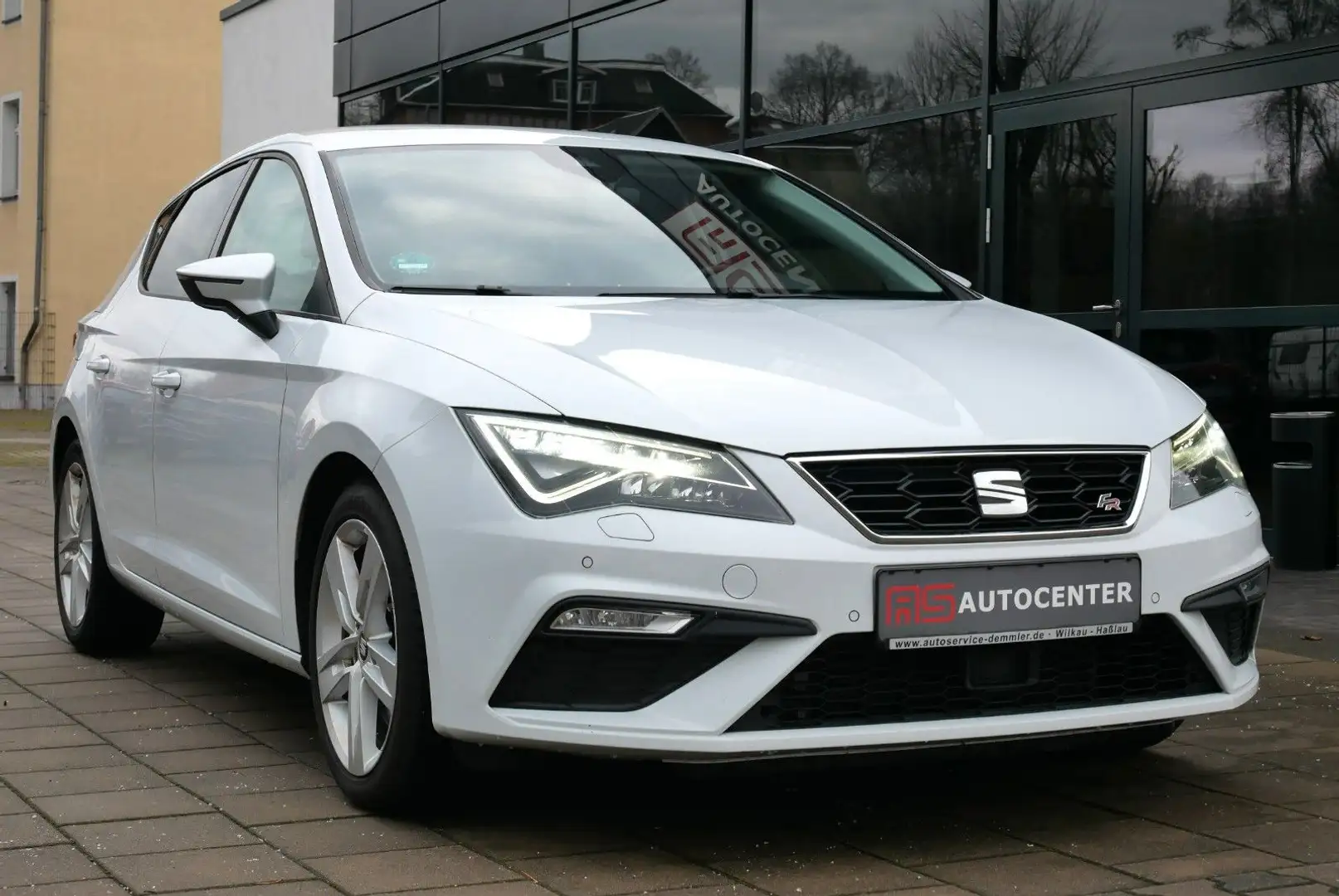SEAT Leon FR 2.0 TDI DSG LED ACC DAB Navi Metallic Blanco - 2