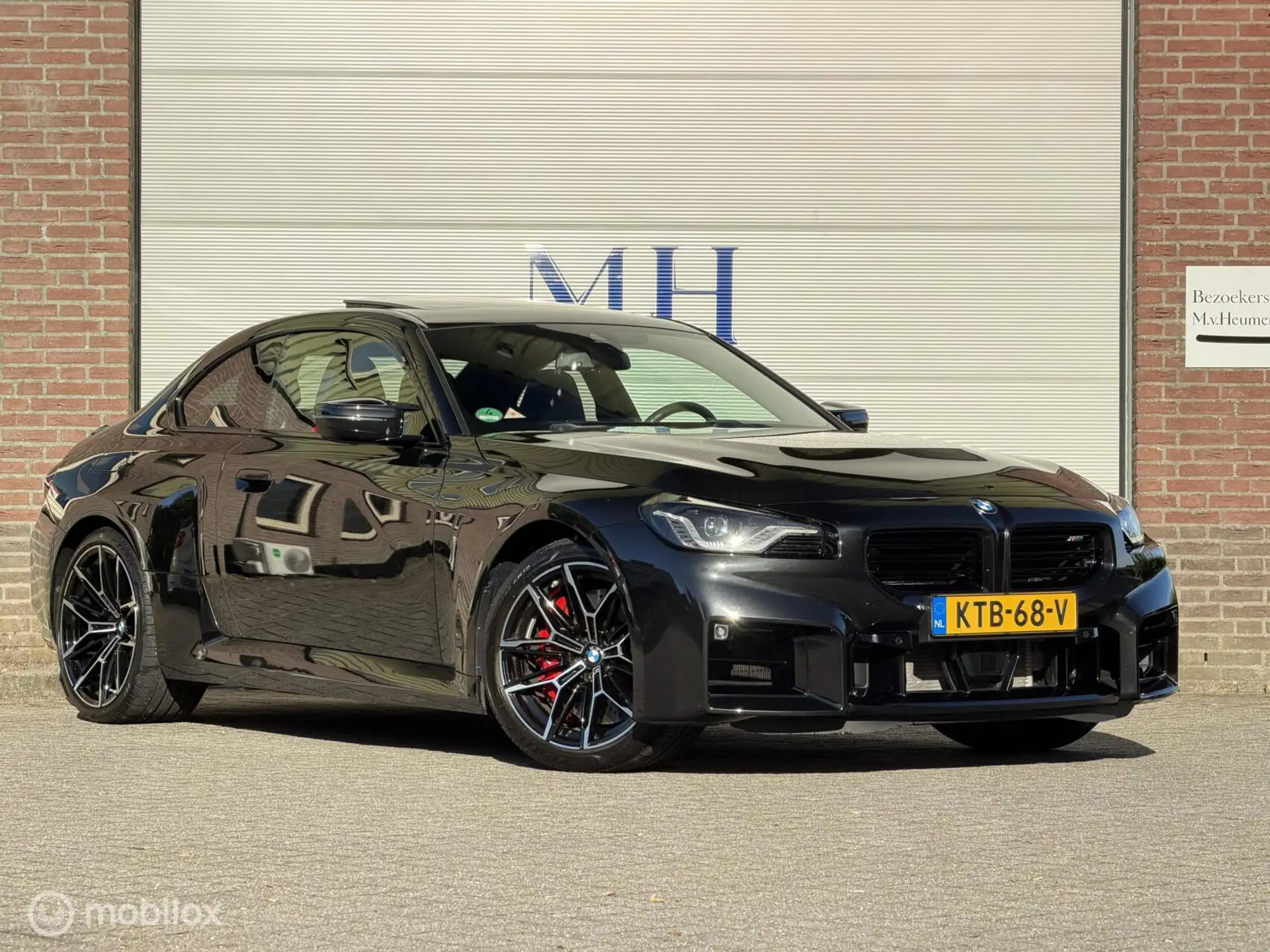 BMW M2 2024 검정 사진 7