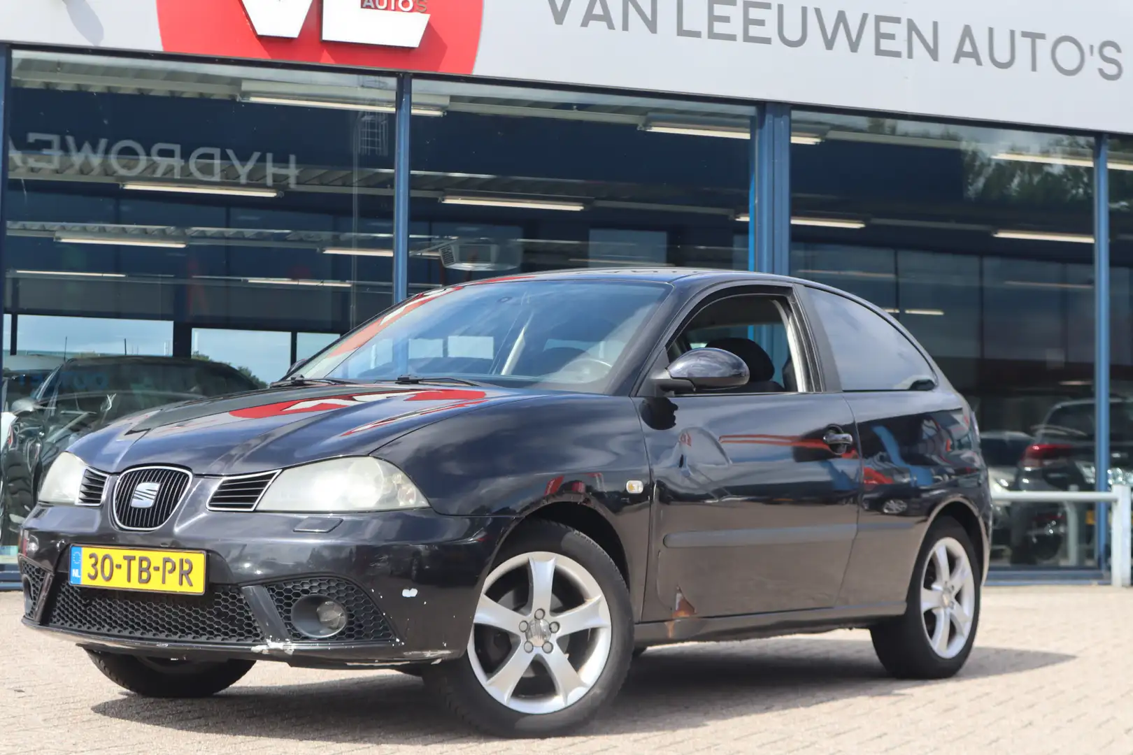 SEAT Ibiza 1.4-16V Sport | Inruilkoopje | Zo Mee | Zwart - 1