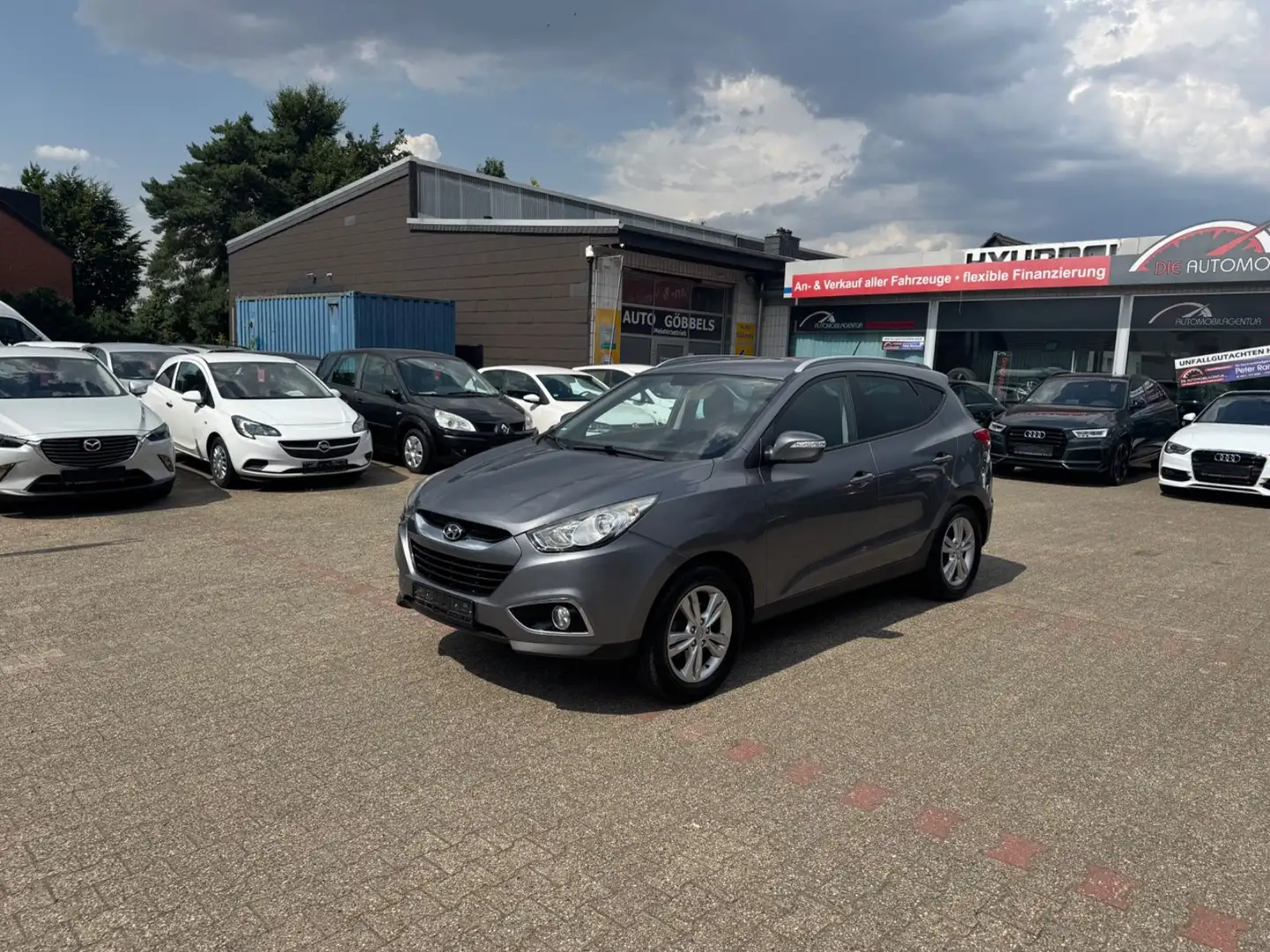 Hyundai iX35 5 Star Ed. Klimaauto Sitzhz Tempo Multifkt Grau - 1