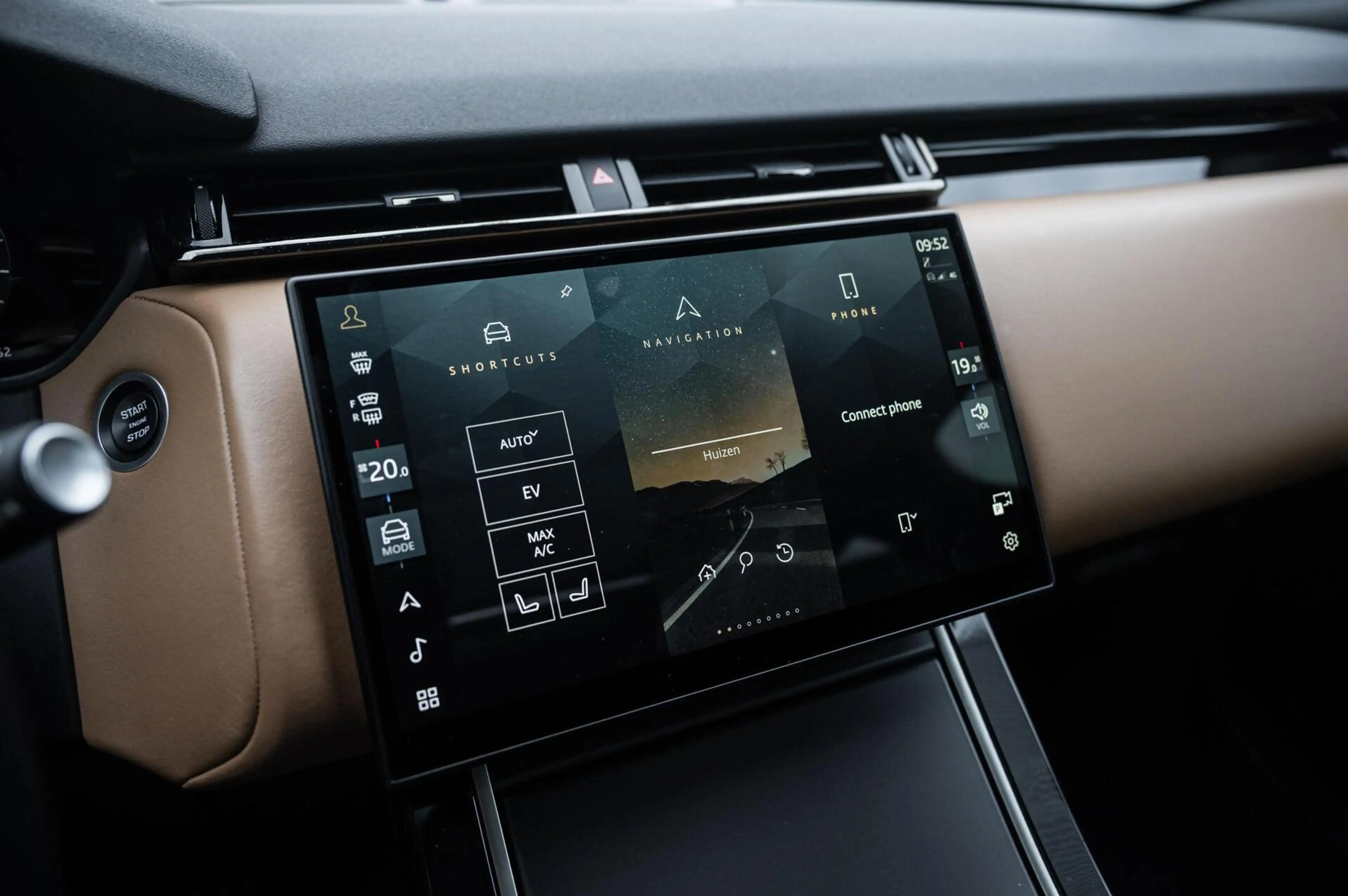 Land Rover Range Rover Velar 2.0 P400e AWD Dynamic HSE PHEV PANO LEDER MERIDIAN — photo 24