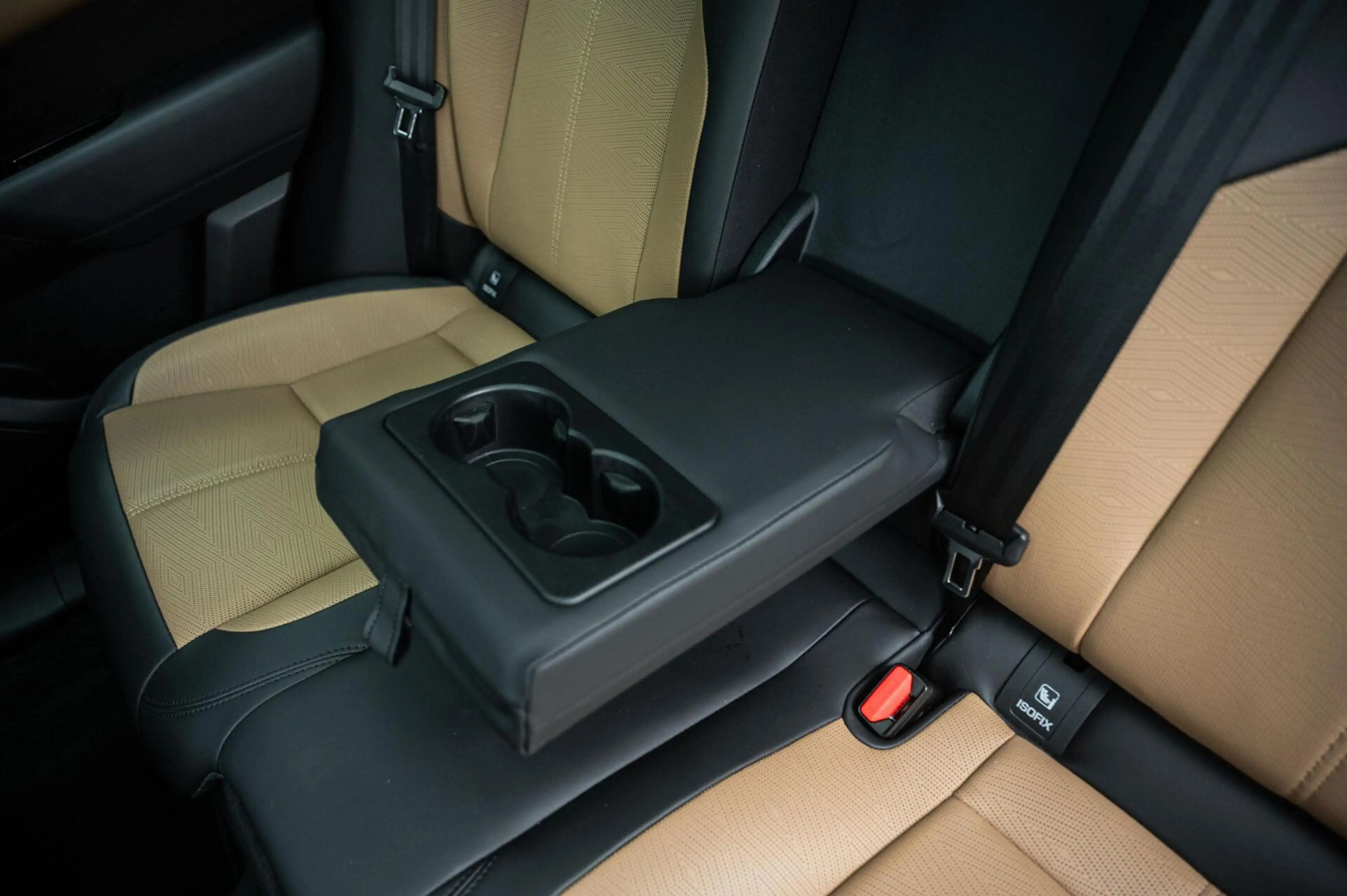 Land Rover Range Rover Velar 2.0 P400e AWD Dynamic HSE PHEV PANO LEDER MERIDIAN — photo 29