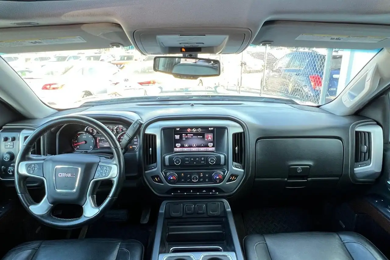 GMC Sierra 1500 снимка GMC Sierra 1500