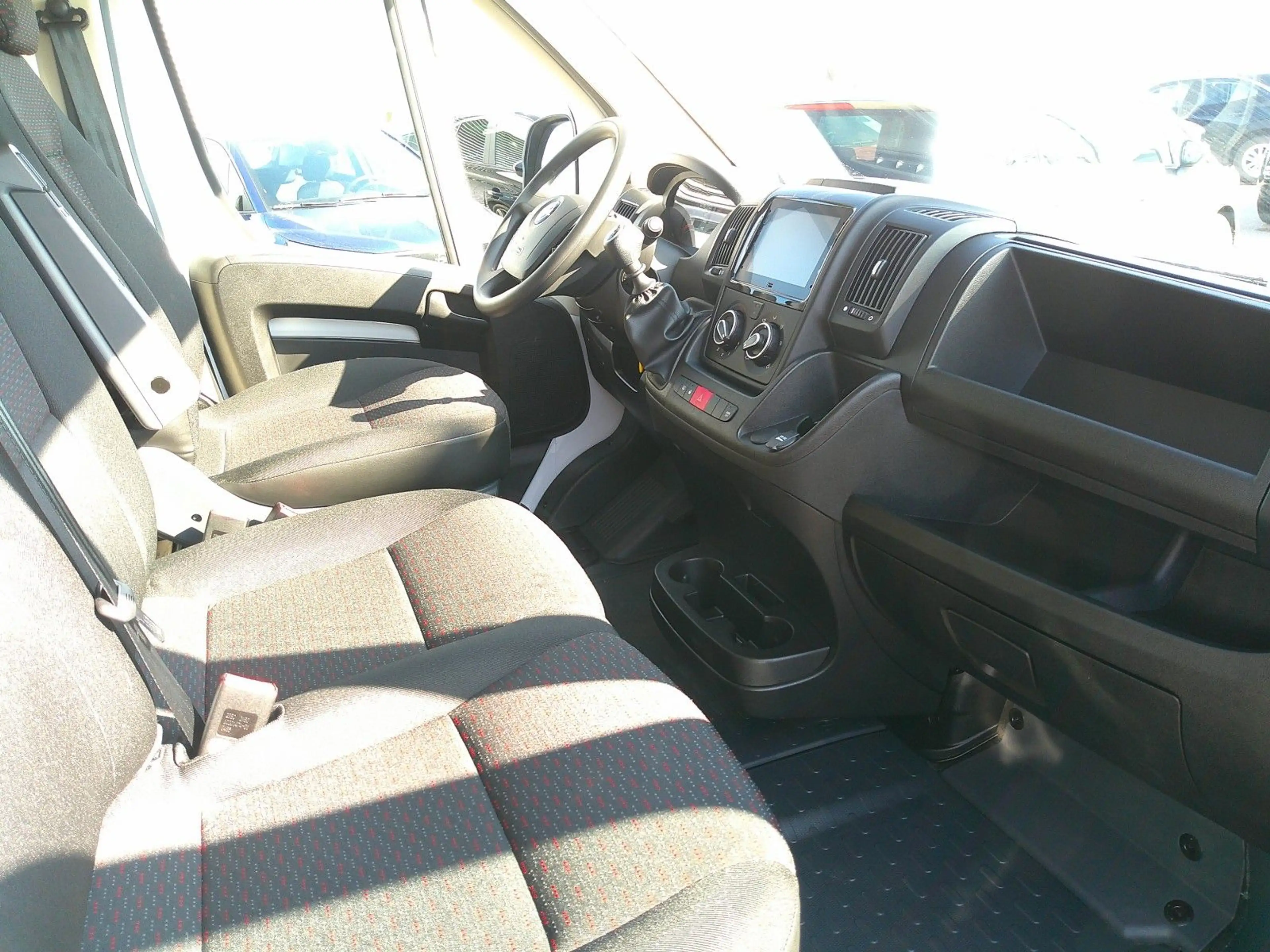 Opel Movano C Kasten HKb L4H2 3,5t — photo 10