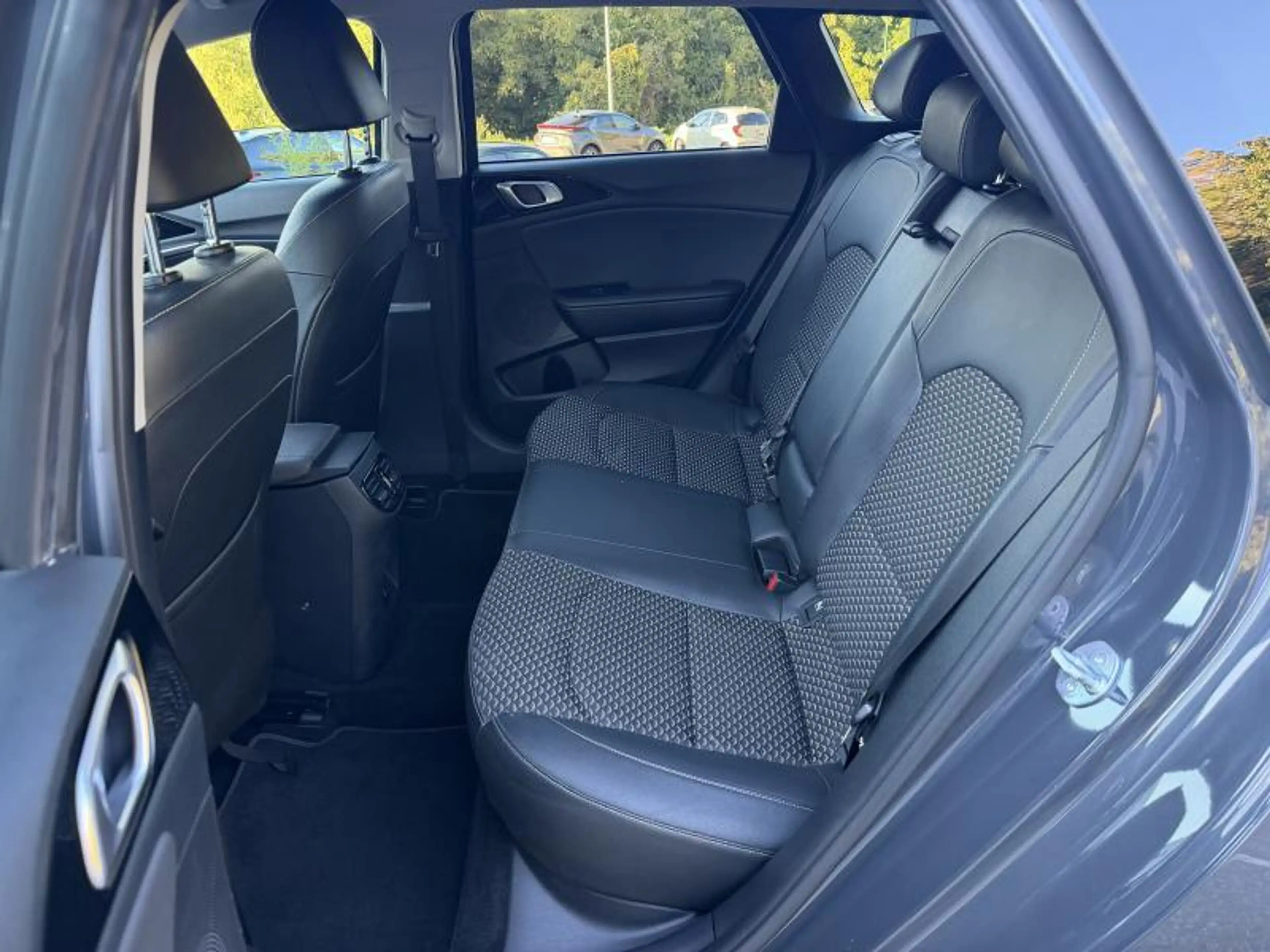 Kia Ceed / cee'd 1.0 Break — photo 13