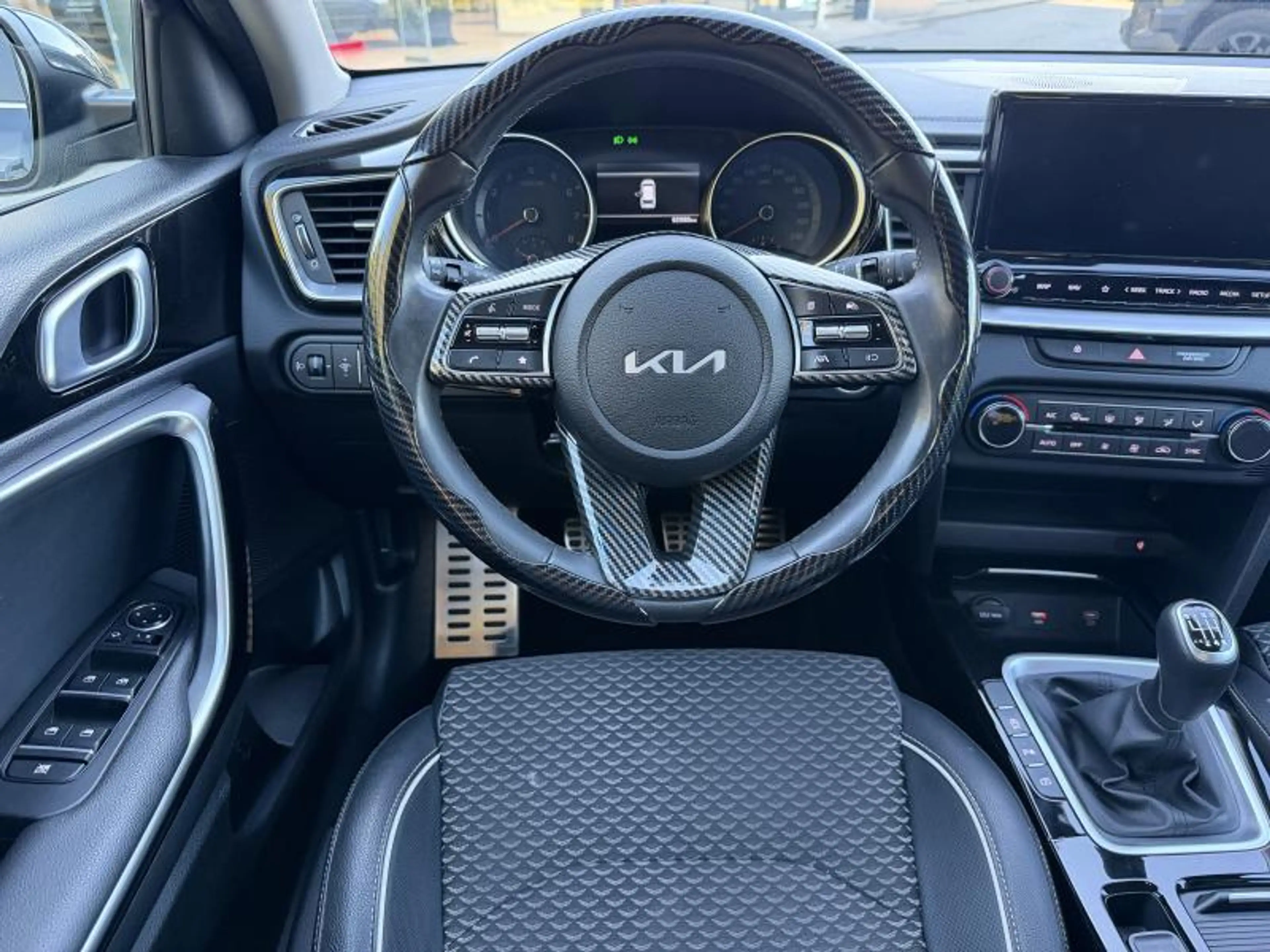 Kia Ceed / cee'd 1.0 Break — photo 4