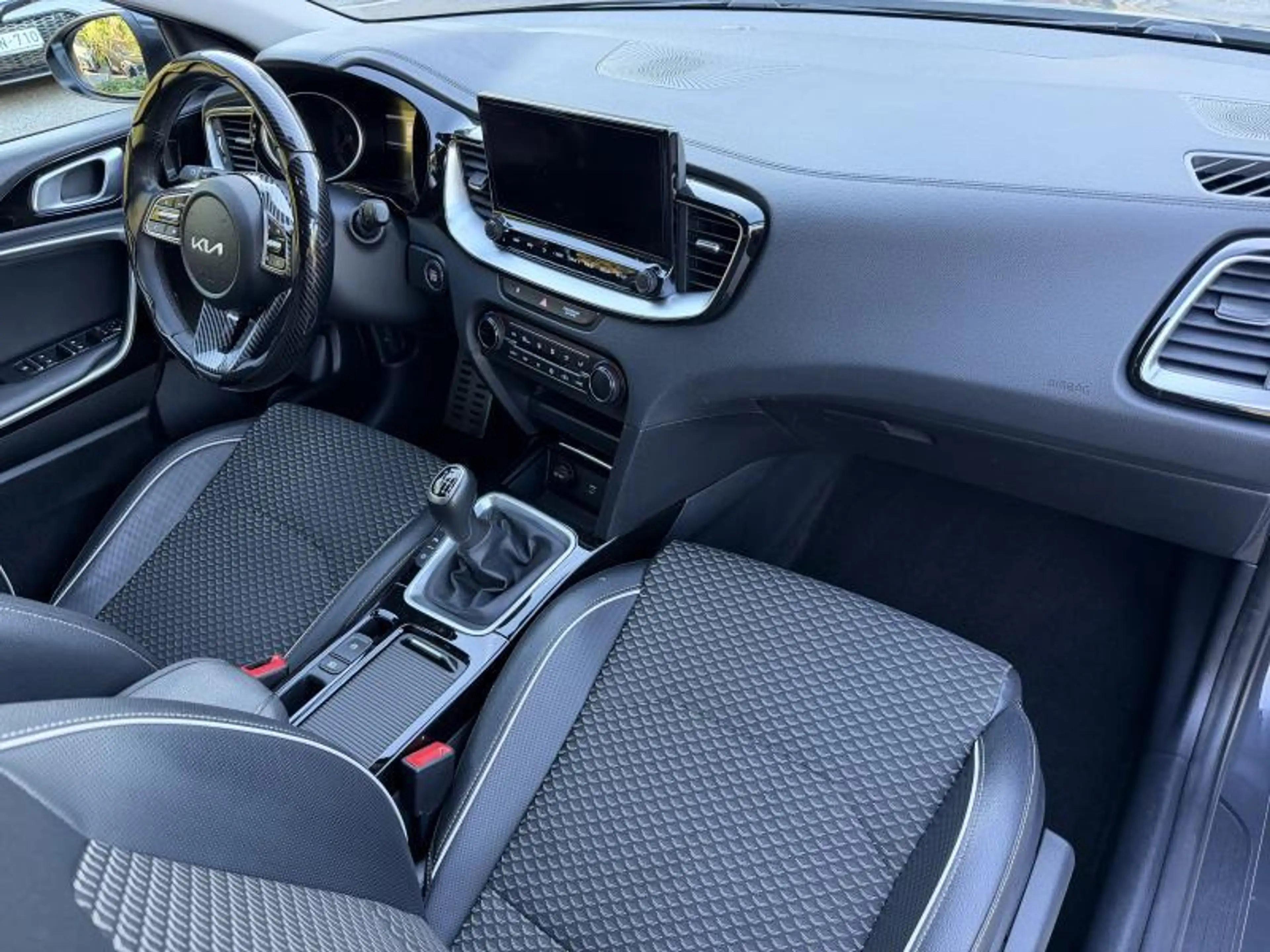 Kia Ceed / cee'd 1.0 Break — photo 14