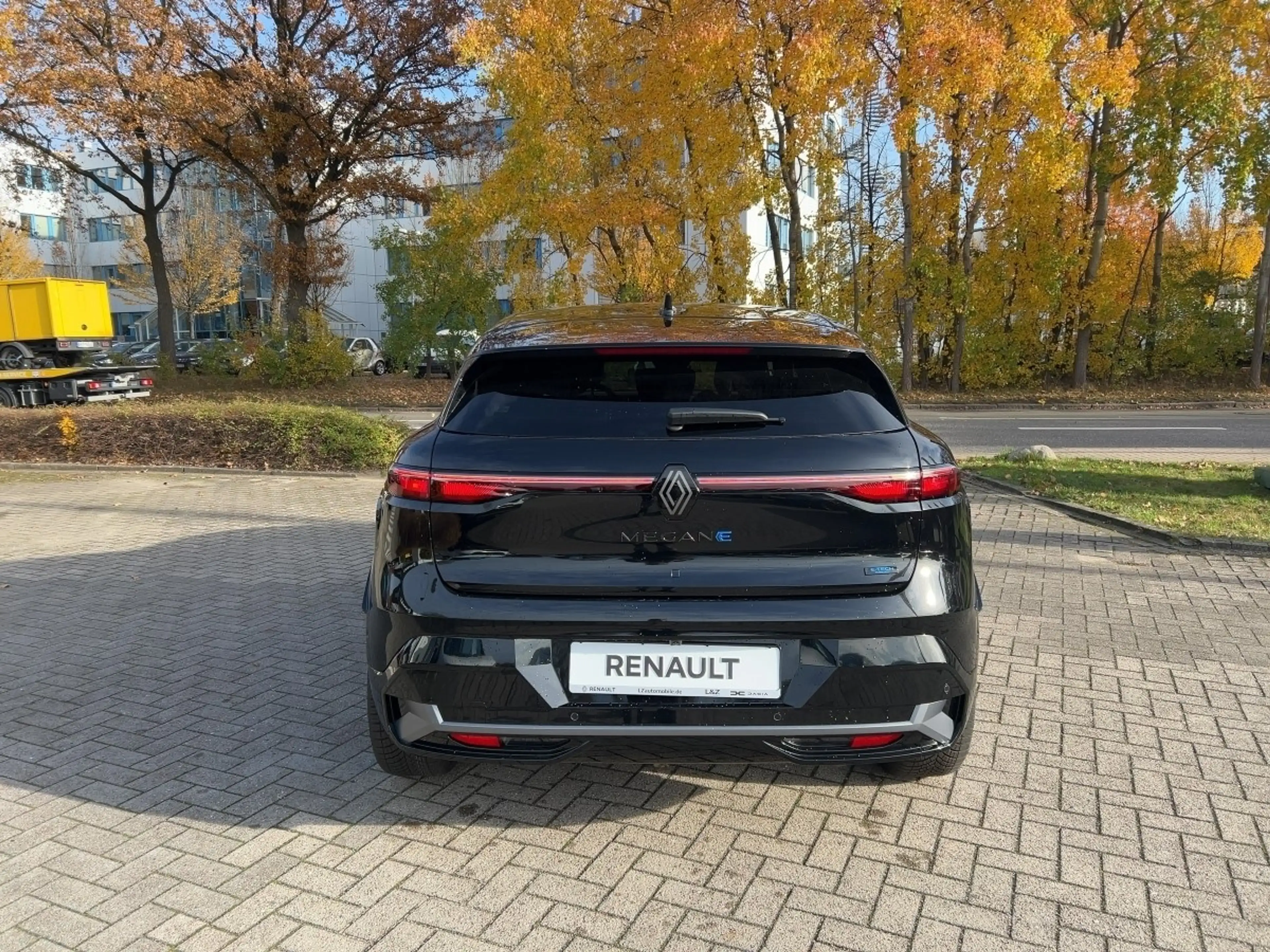 Renault Megane E-Tech 100% Esprit Alpine 220 Comfort Range — photo 3