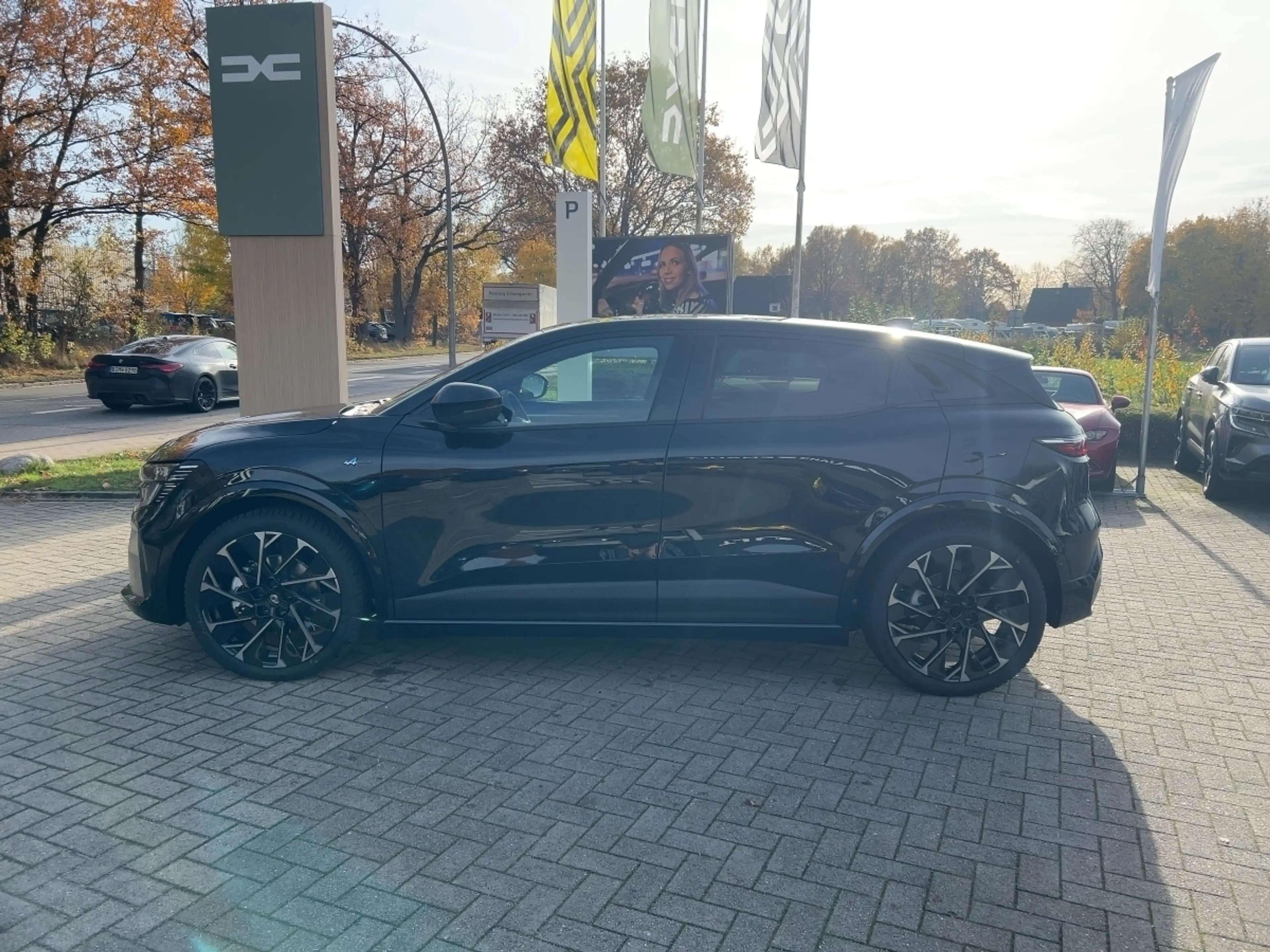 Renault Megane E-Tech 100% Esprit Alpine 220 Comfort Range — photo 2