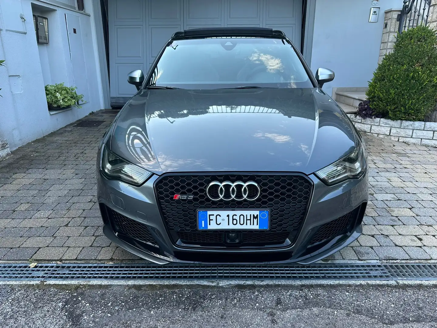 Audi RS3 Sportback 2.5 tfsi quattro s-tronic - 1