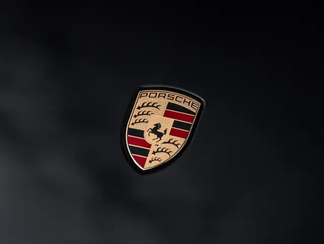 Porsche Taycan view 11