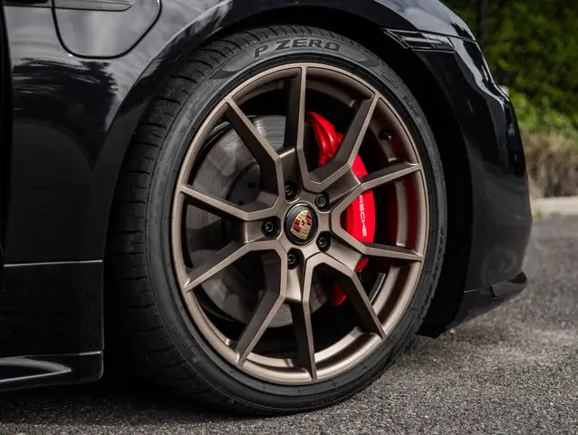 Porsche Taycan view 22