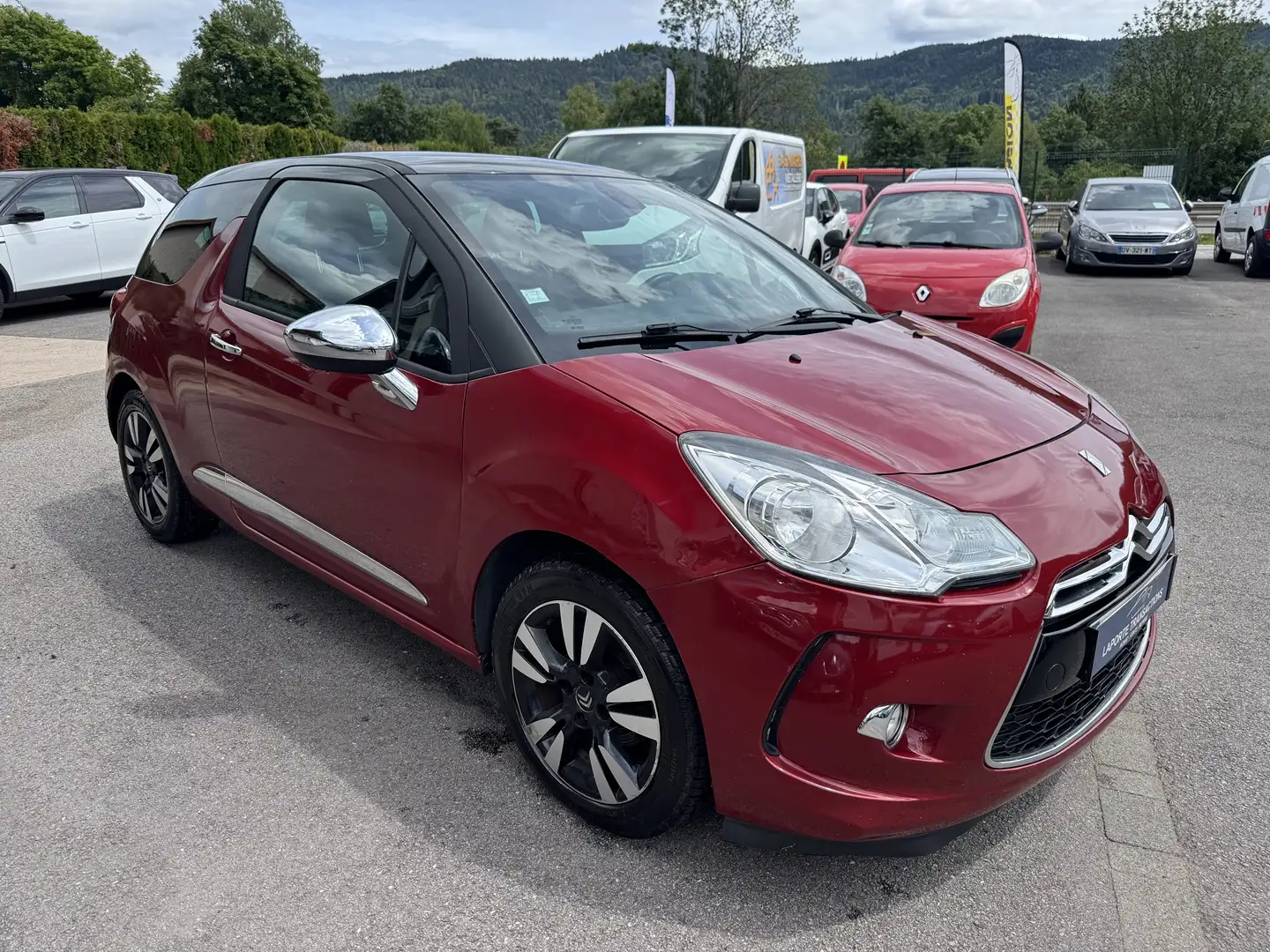 Citroen DS3 1.6 E-HDI90 (92) AIRDREAM SO CHIC 5CV Rojo - 2