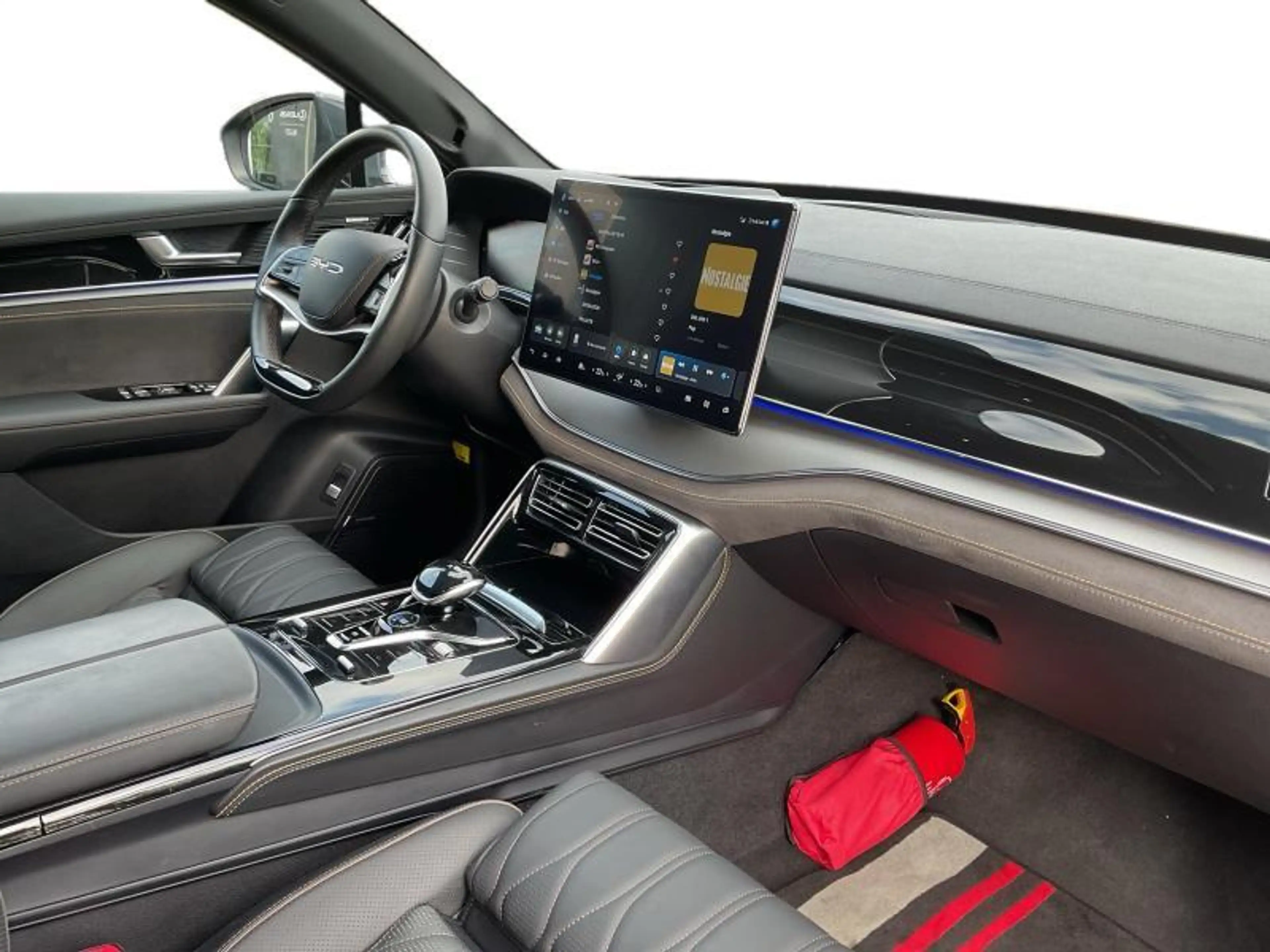 BYD Tang FLAGSHIP — photo 6