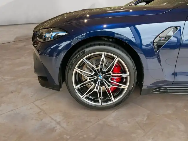 BMW M3 view 2