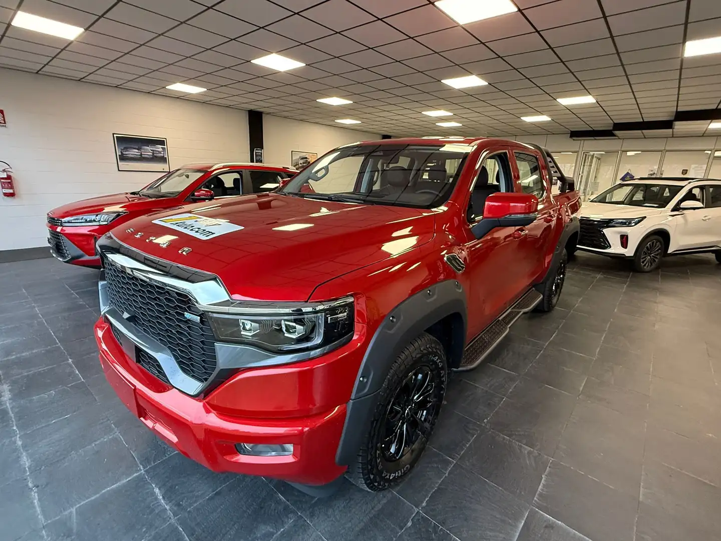 Foton Tunland V9 FLAGSHIP Rot - 1