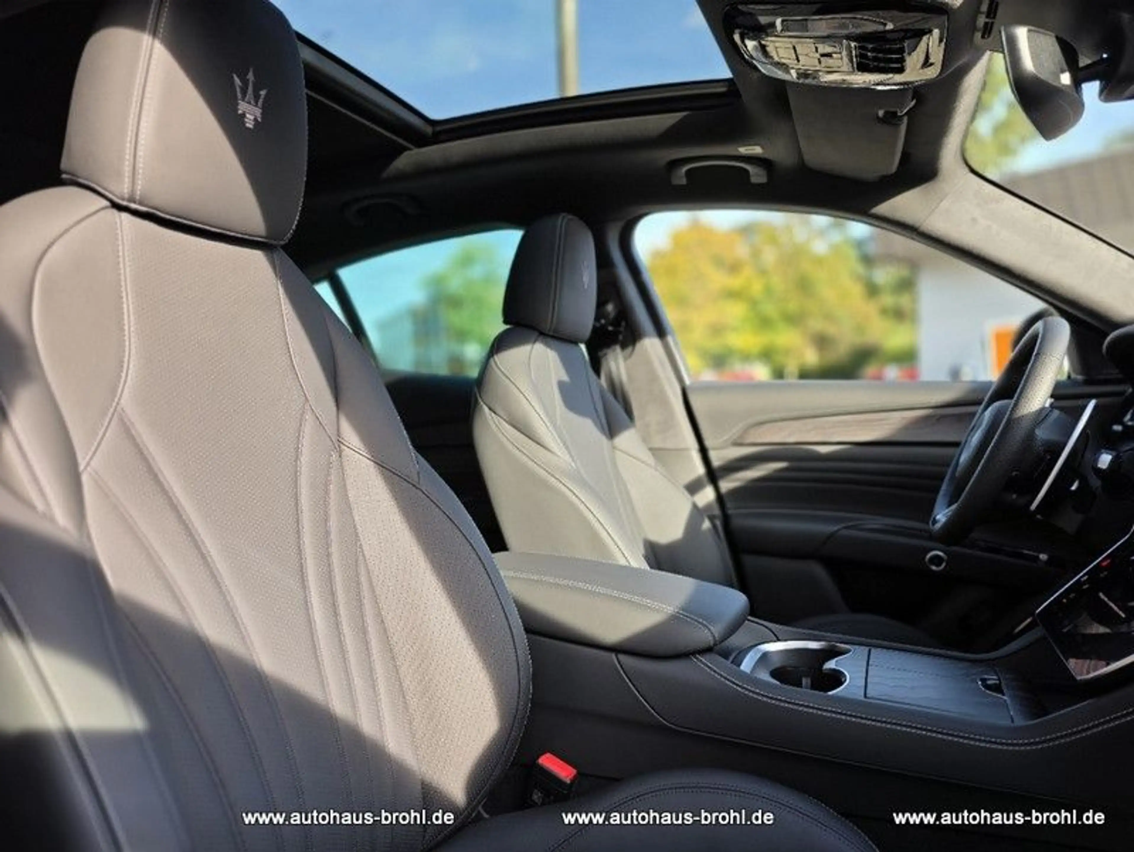 Maserati Grecale 2.0 MHEV Modena Auto 4WD — photo 9