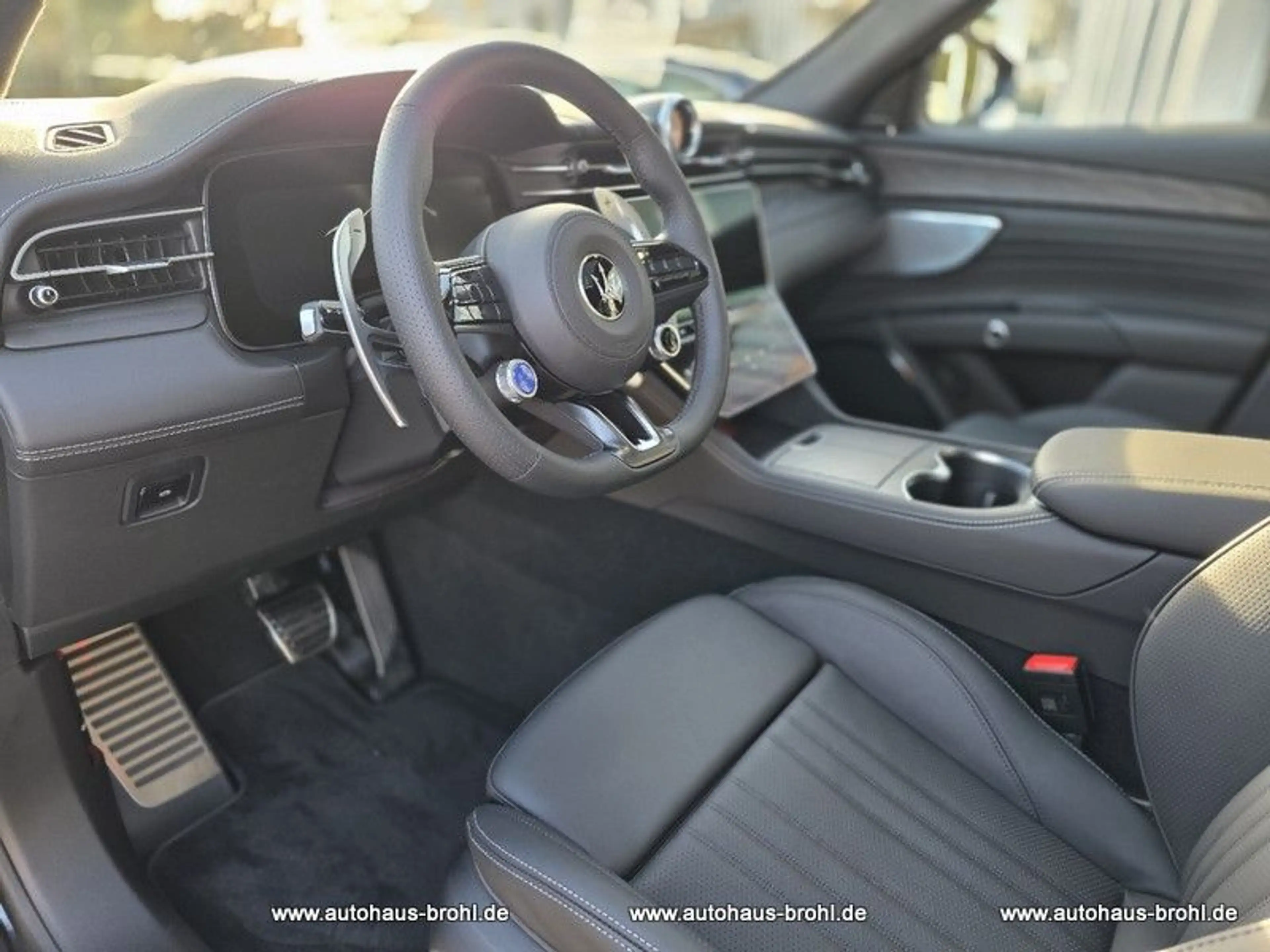 Maserati Grecale 2.0 MHEV Modena Auto 4WD — photo 8