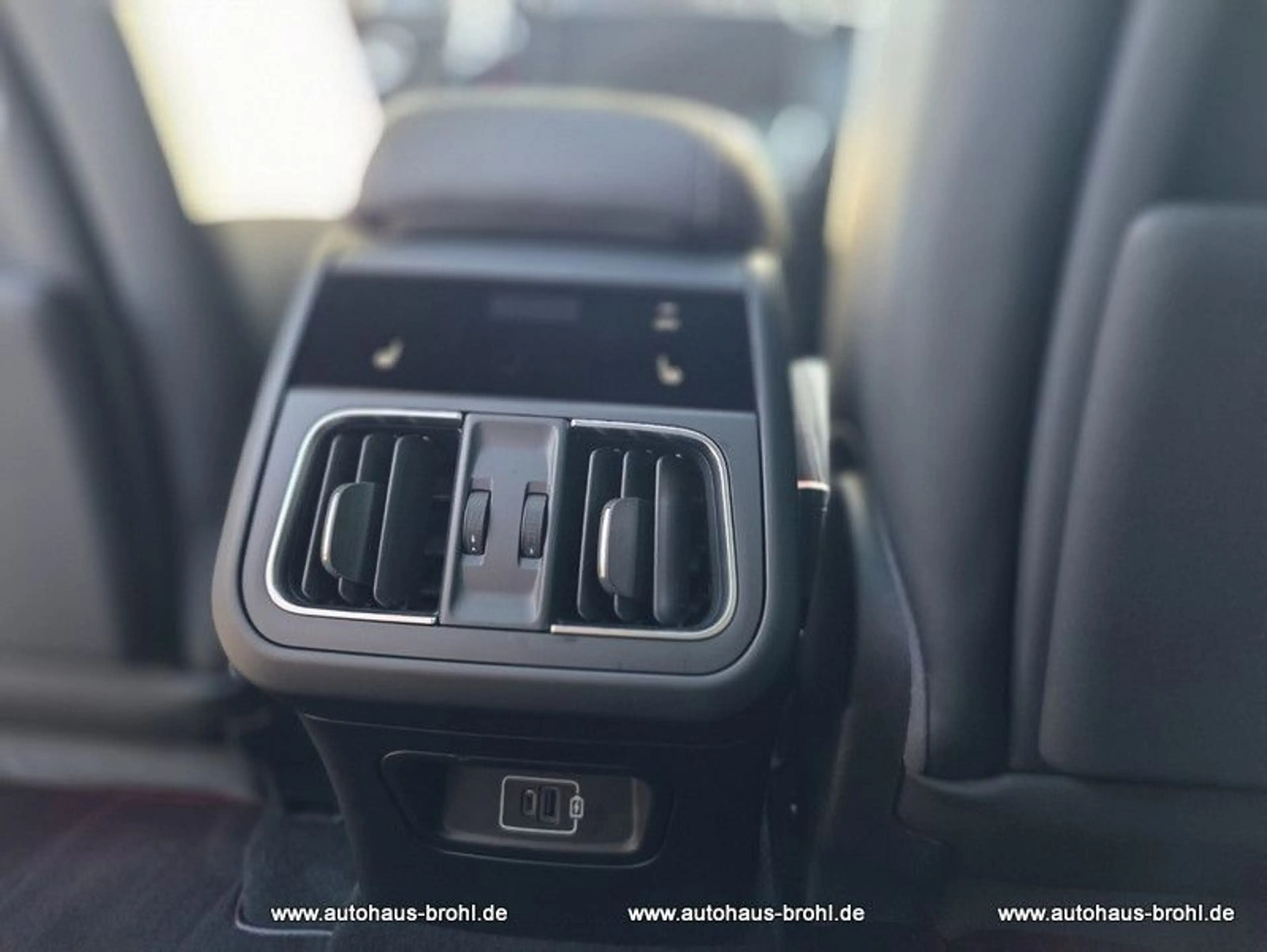 Maserati Grecale 2.0 MHEV Modena Auto 4WD — photo 12
